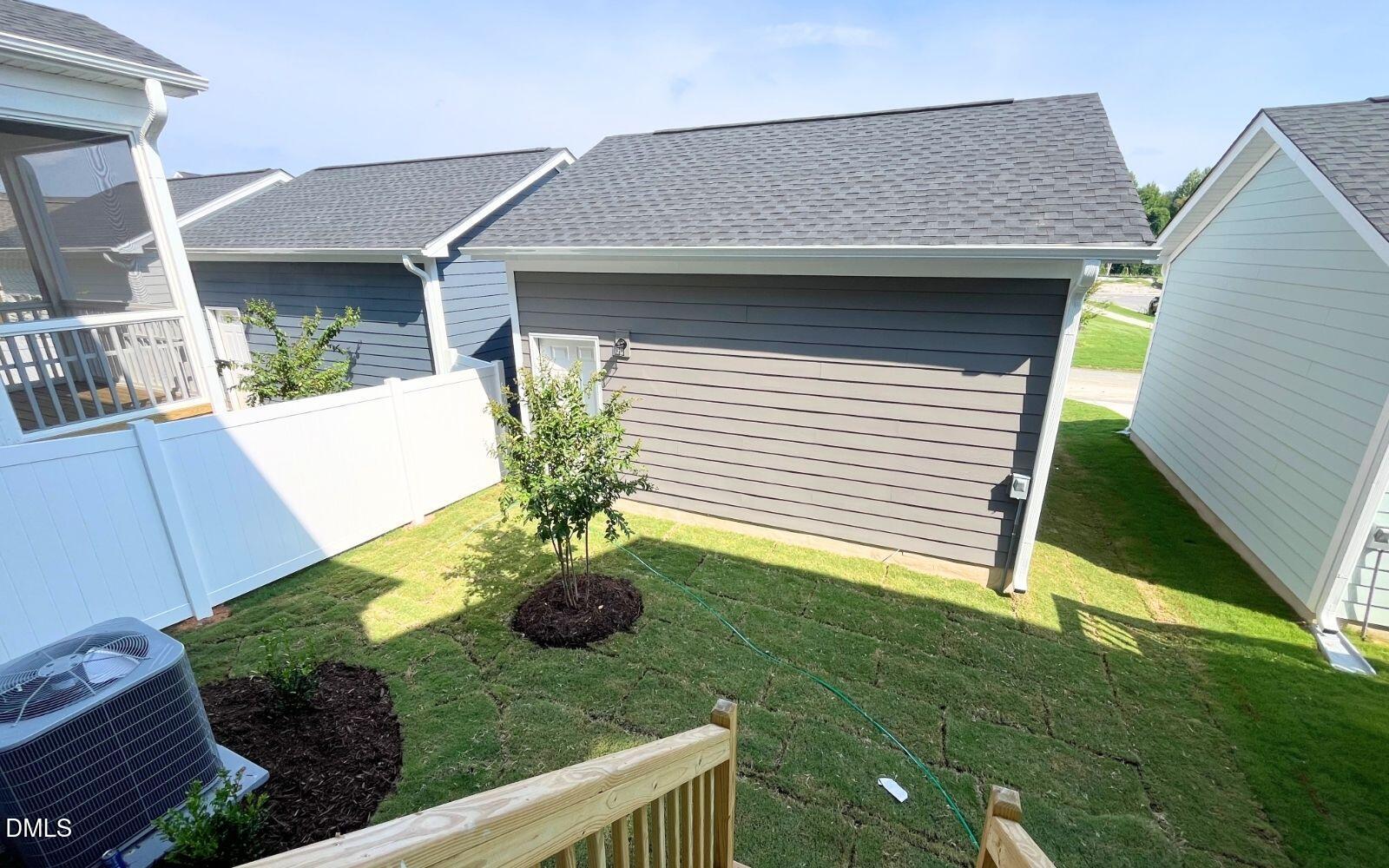 468 Everlong Lane Property Photo 13