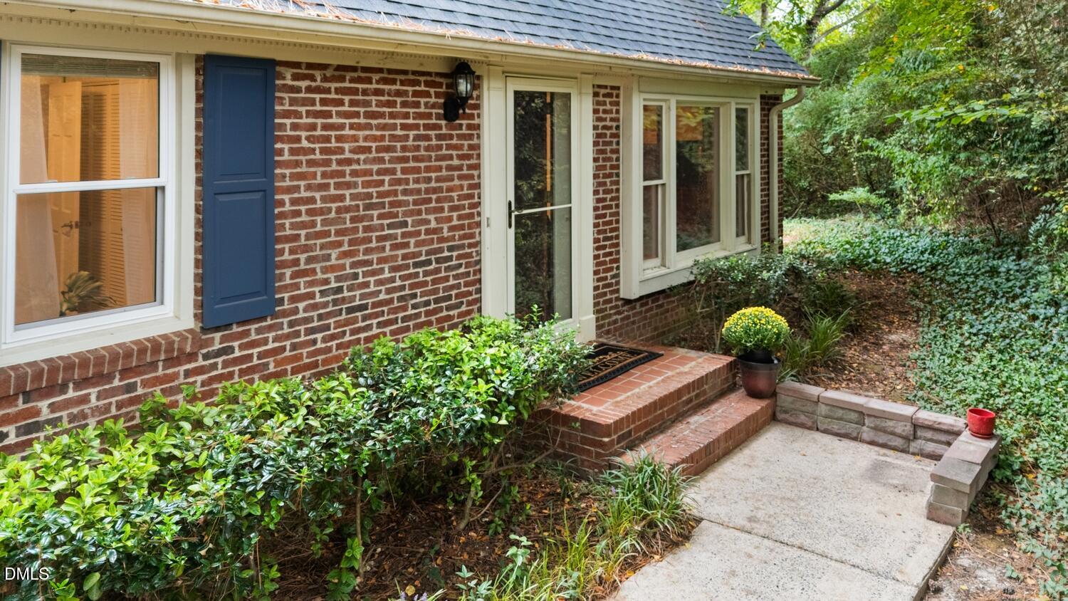 5651 Hamstead Crossing Property Photo 1