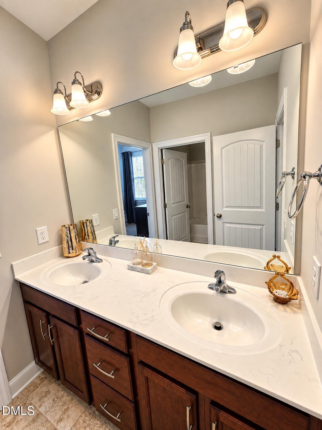 104 Shady Top Lane Property Photo 4