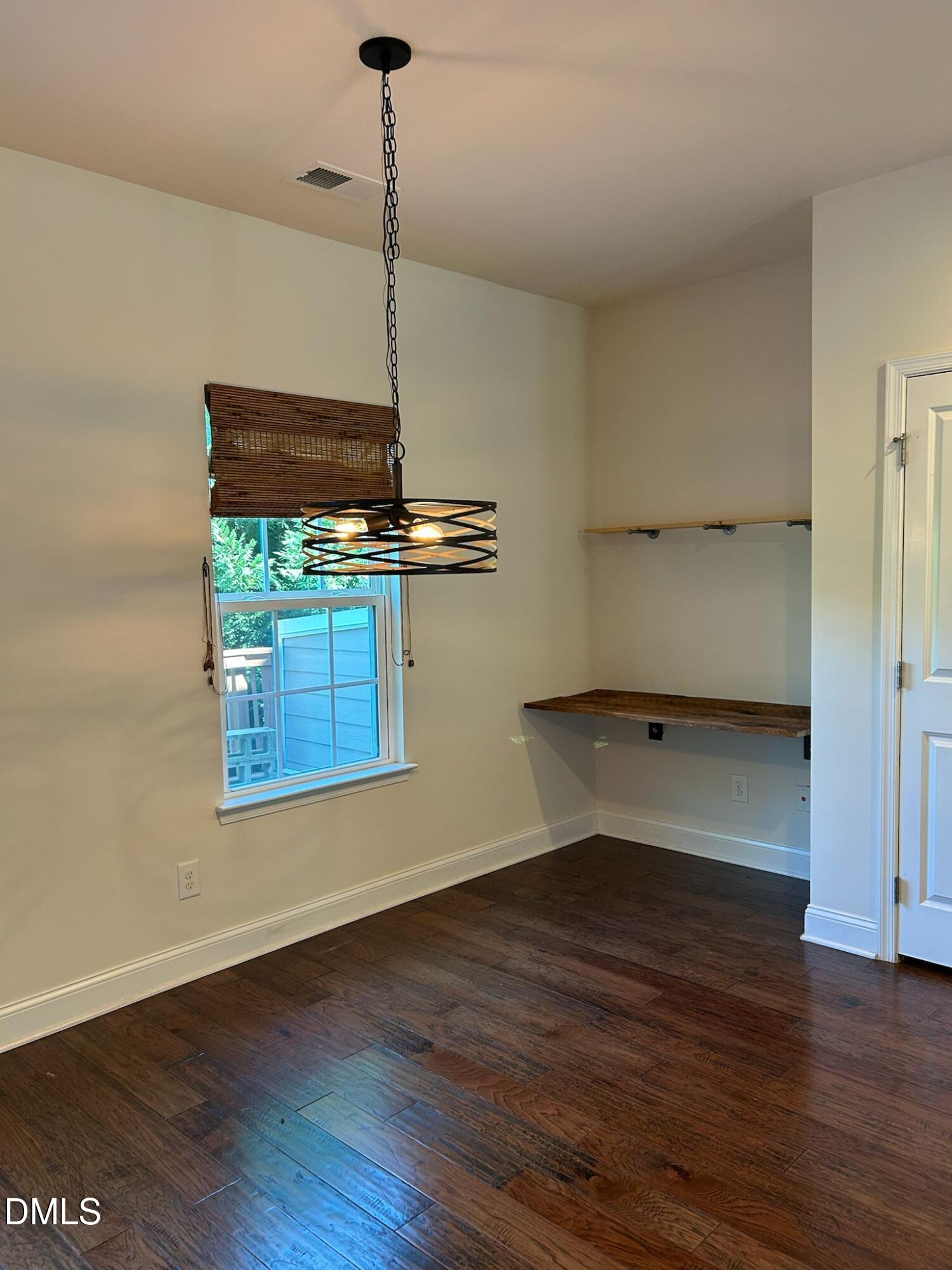 1112 Boxcar Way Property Photo 7