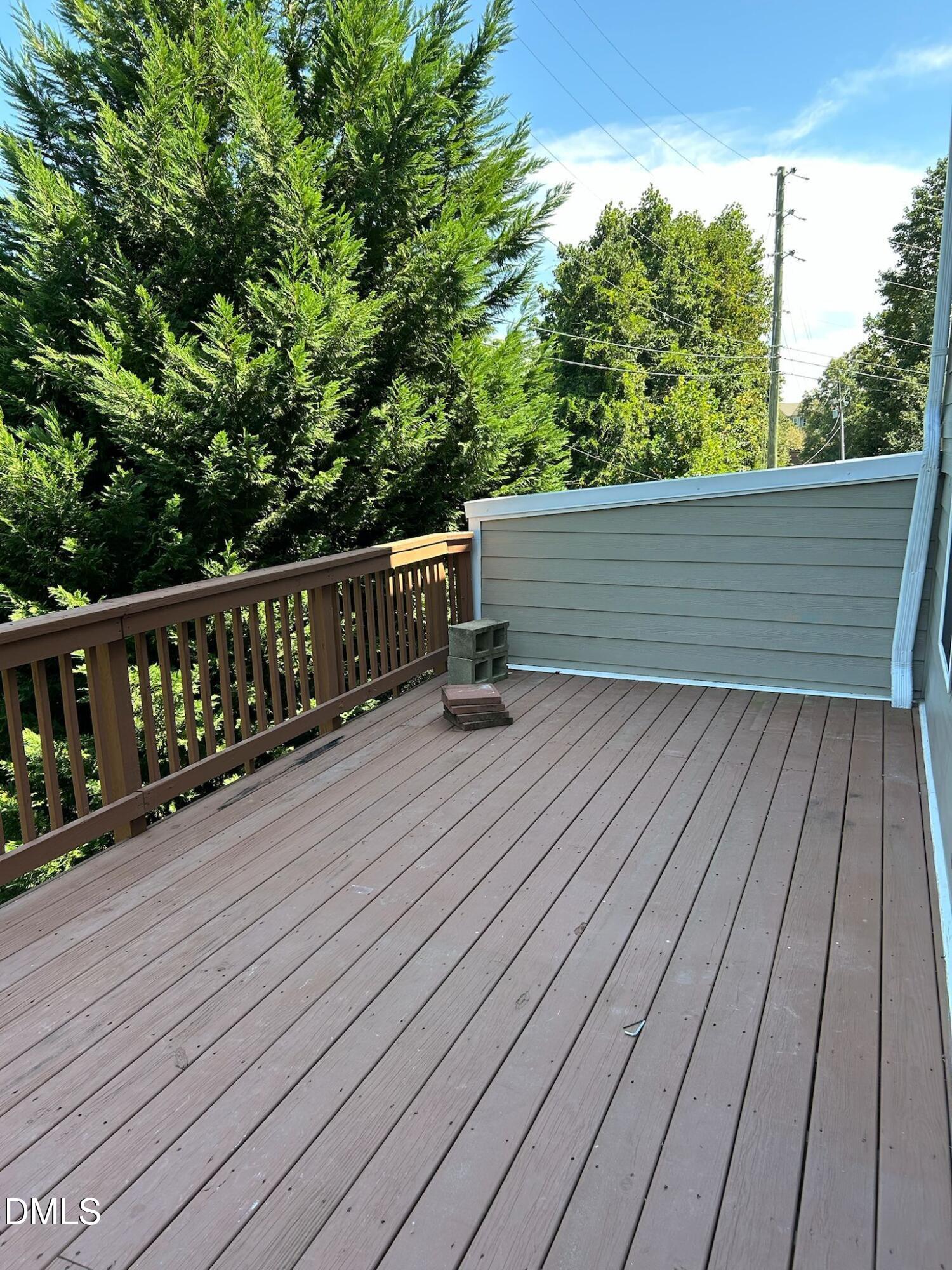 1112 Boxcar Way Property Photo 8