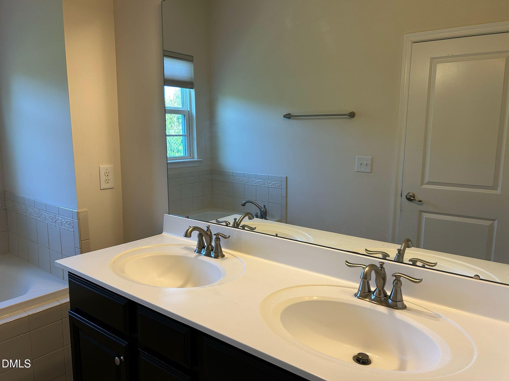 1112 Boxcar Way Property Photo 14