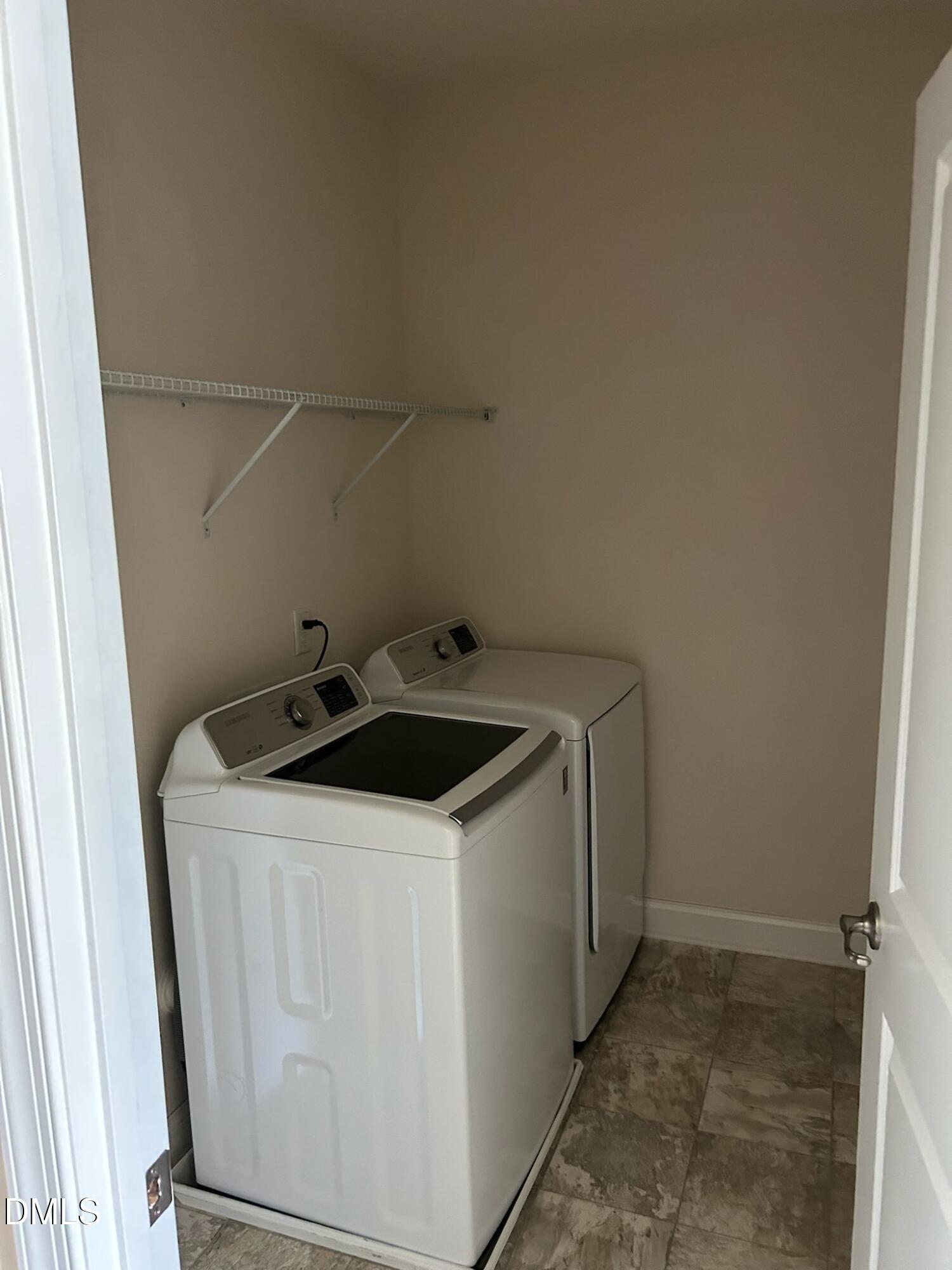 1112 Boxcar Way Property Photo 17