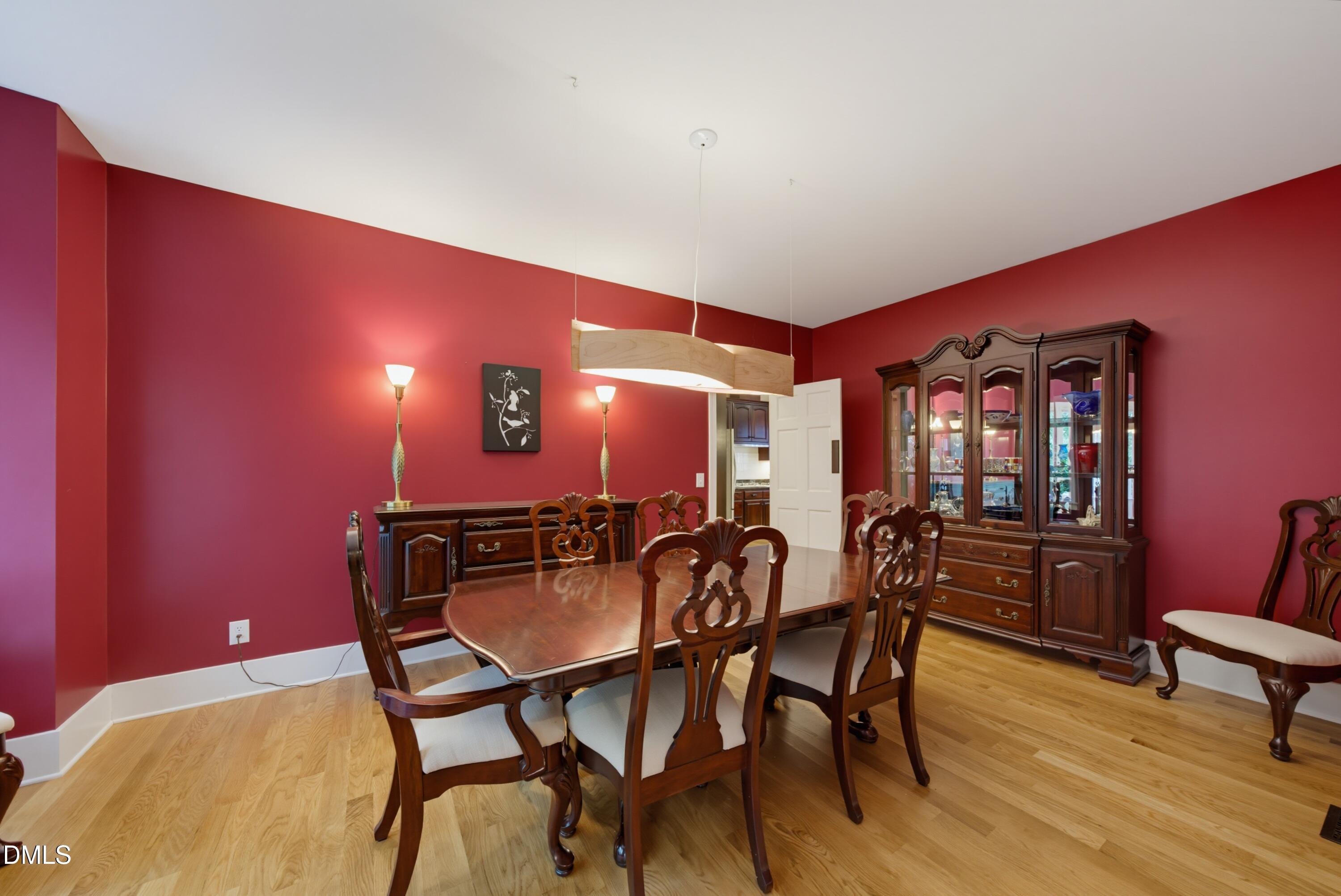 1105 Erins Way Lane Property Photo 7