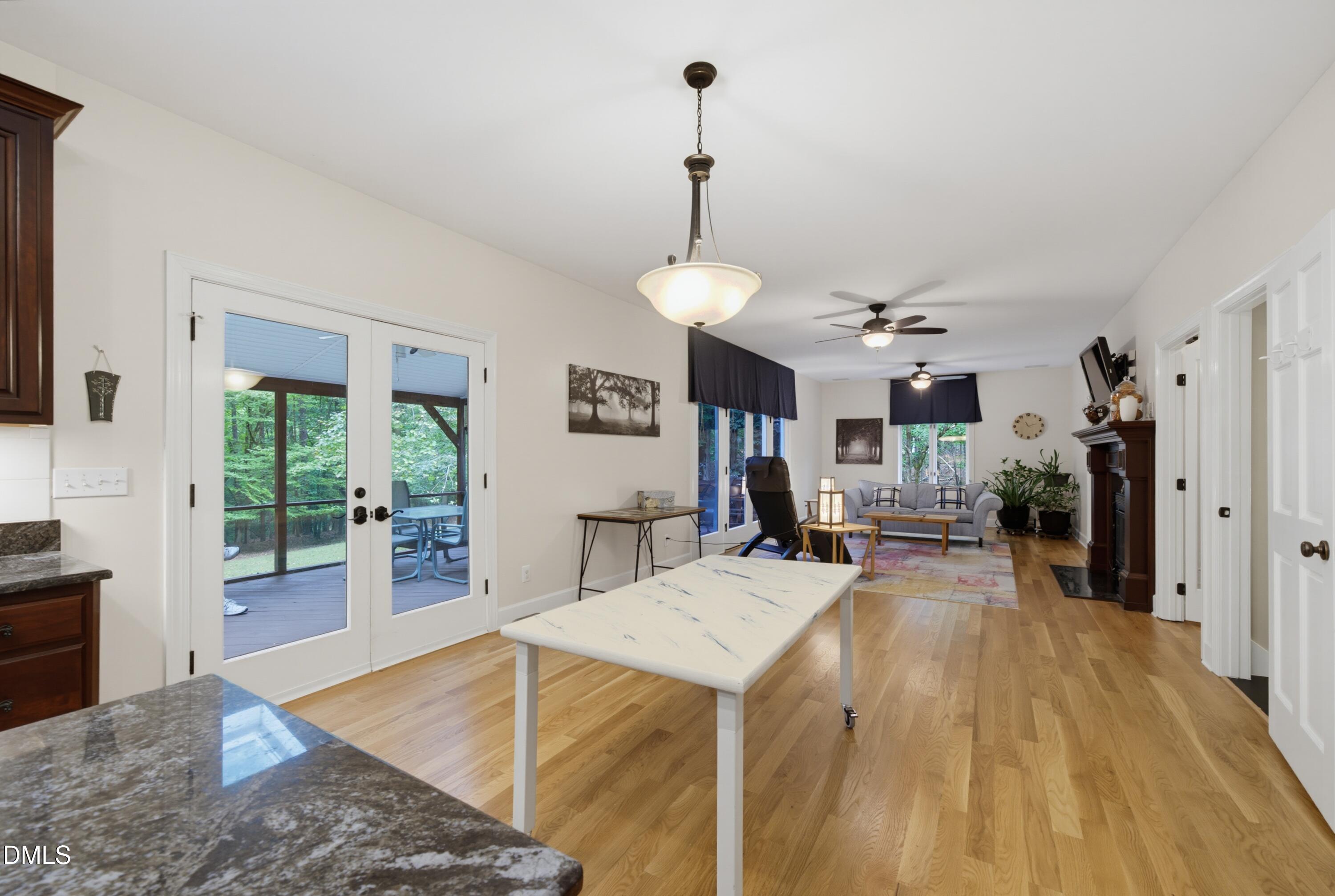 1105 Erins Way Lane Property Photo 16