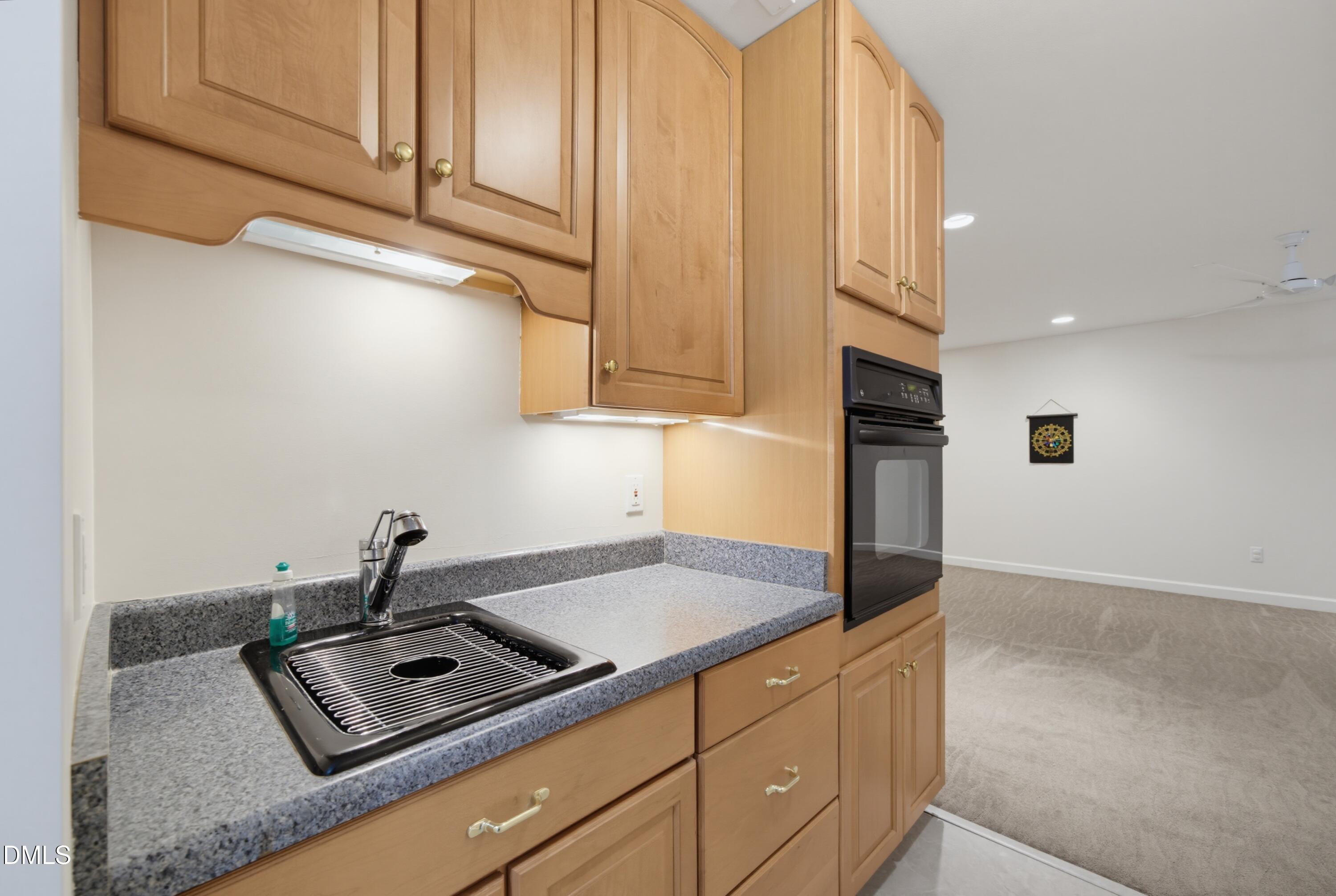 1105 Erins Way Lane Property Photo 30