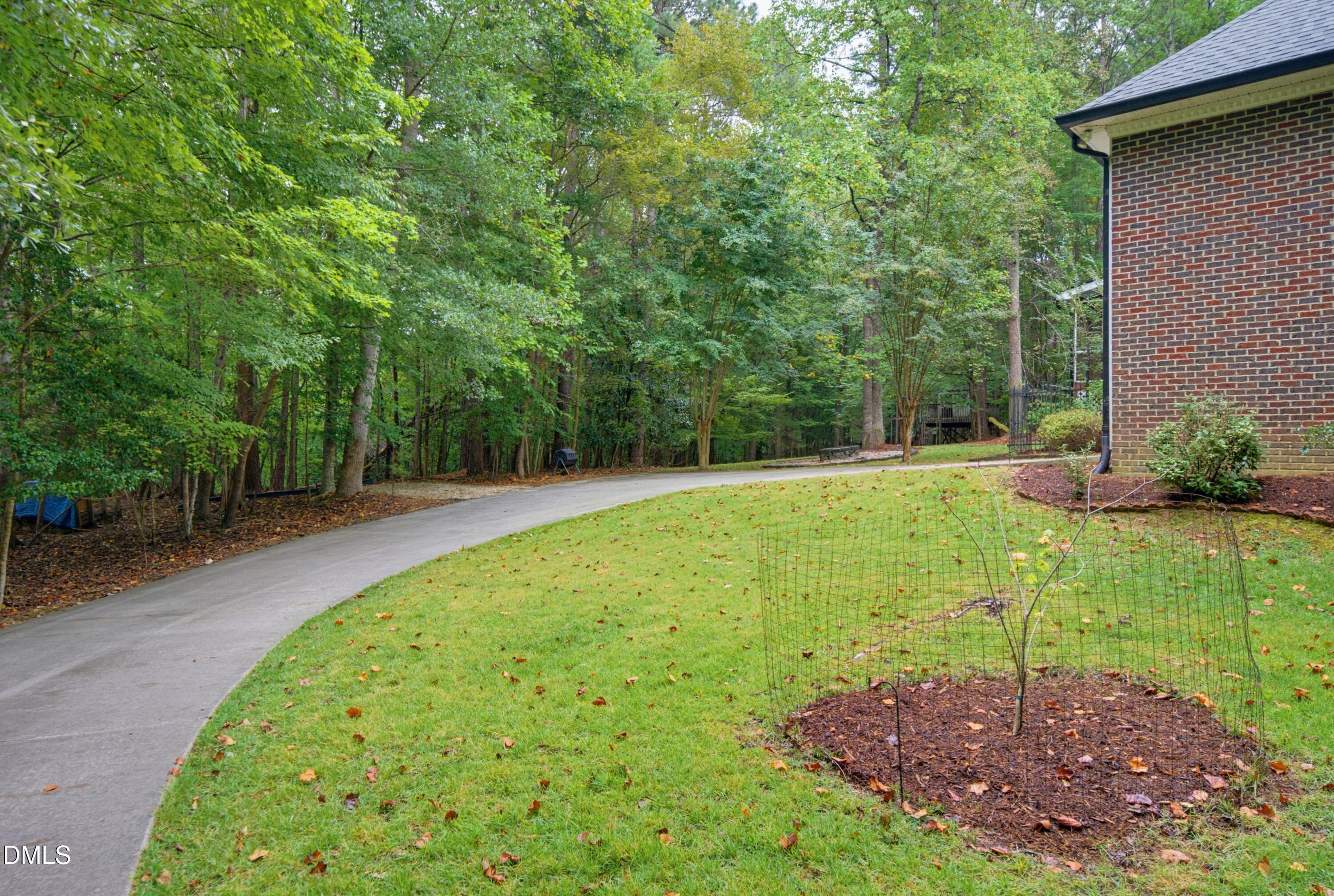 1105 Erins Way Lane Property Photo 64