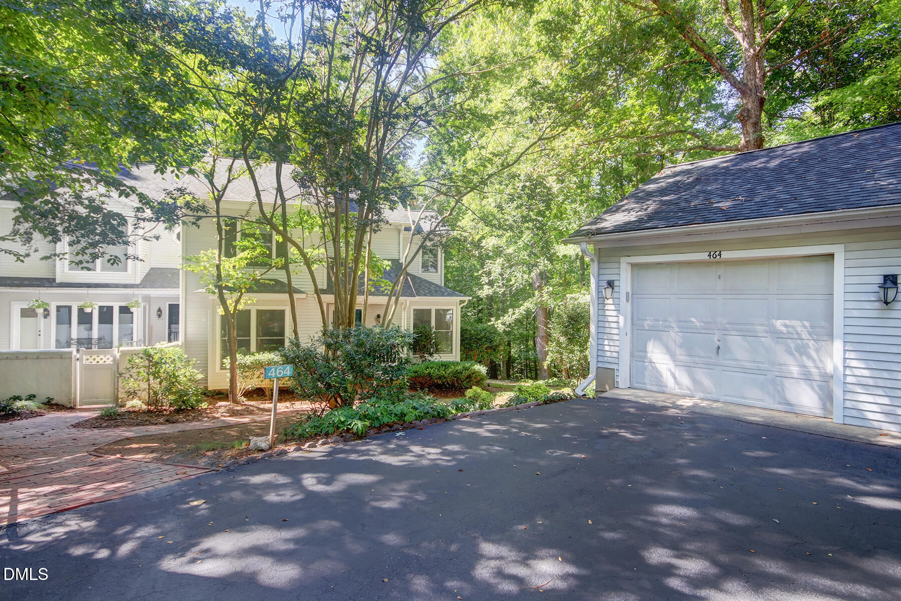 464 Beechmast Property Photo 3
