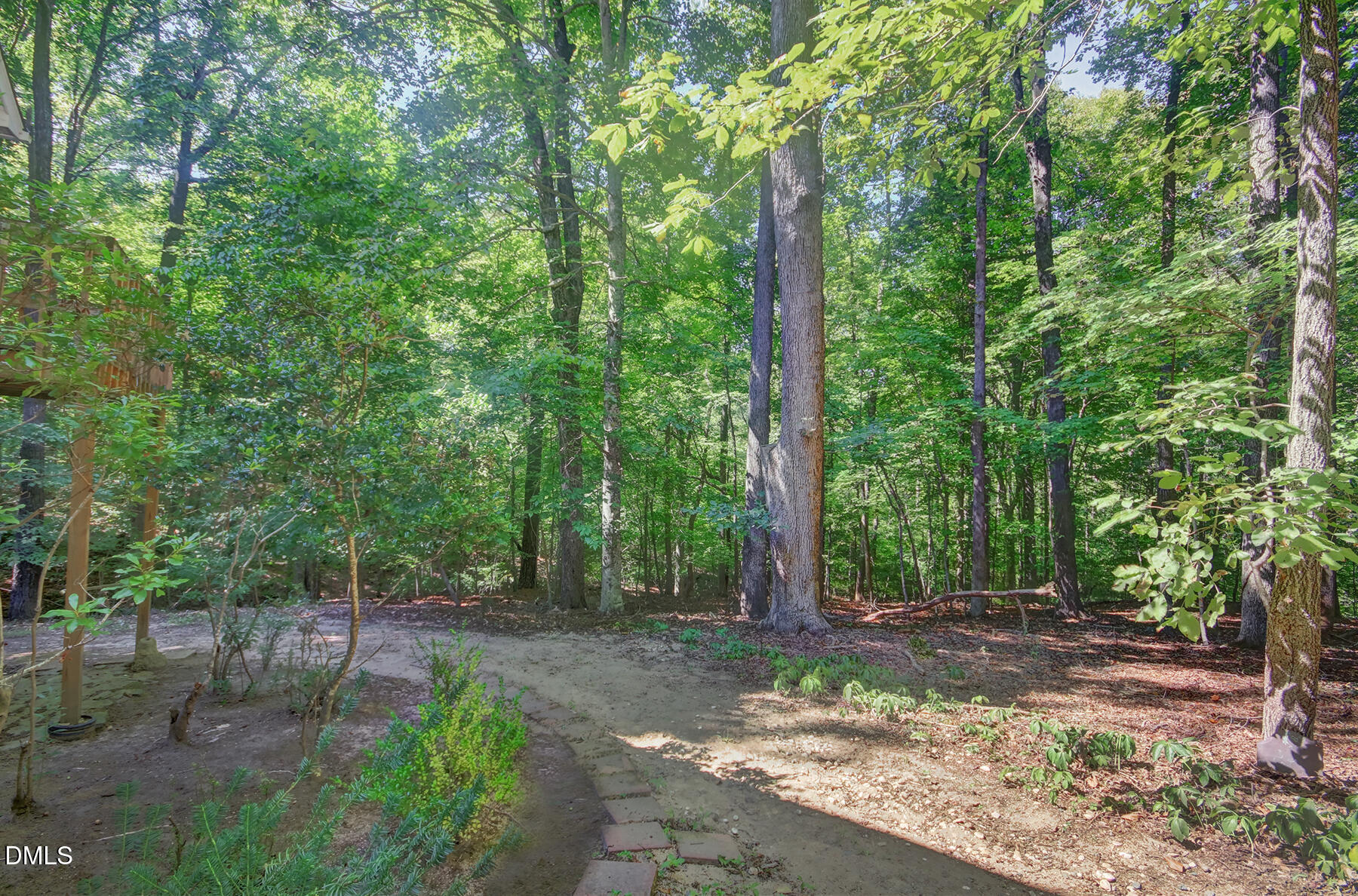 464 Beechmast Property Photo 5