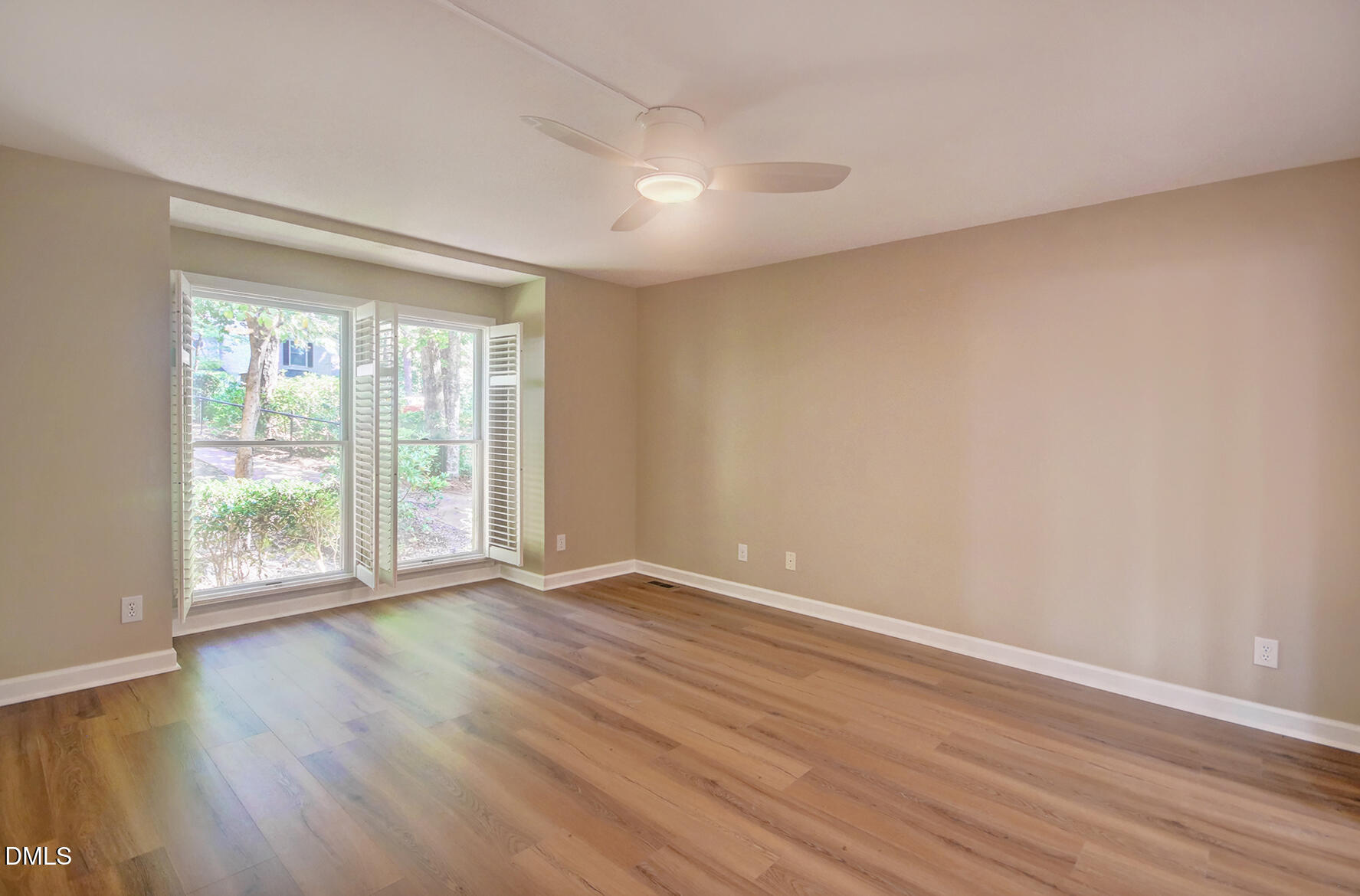 464 Beechmast Property Photo 8