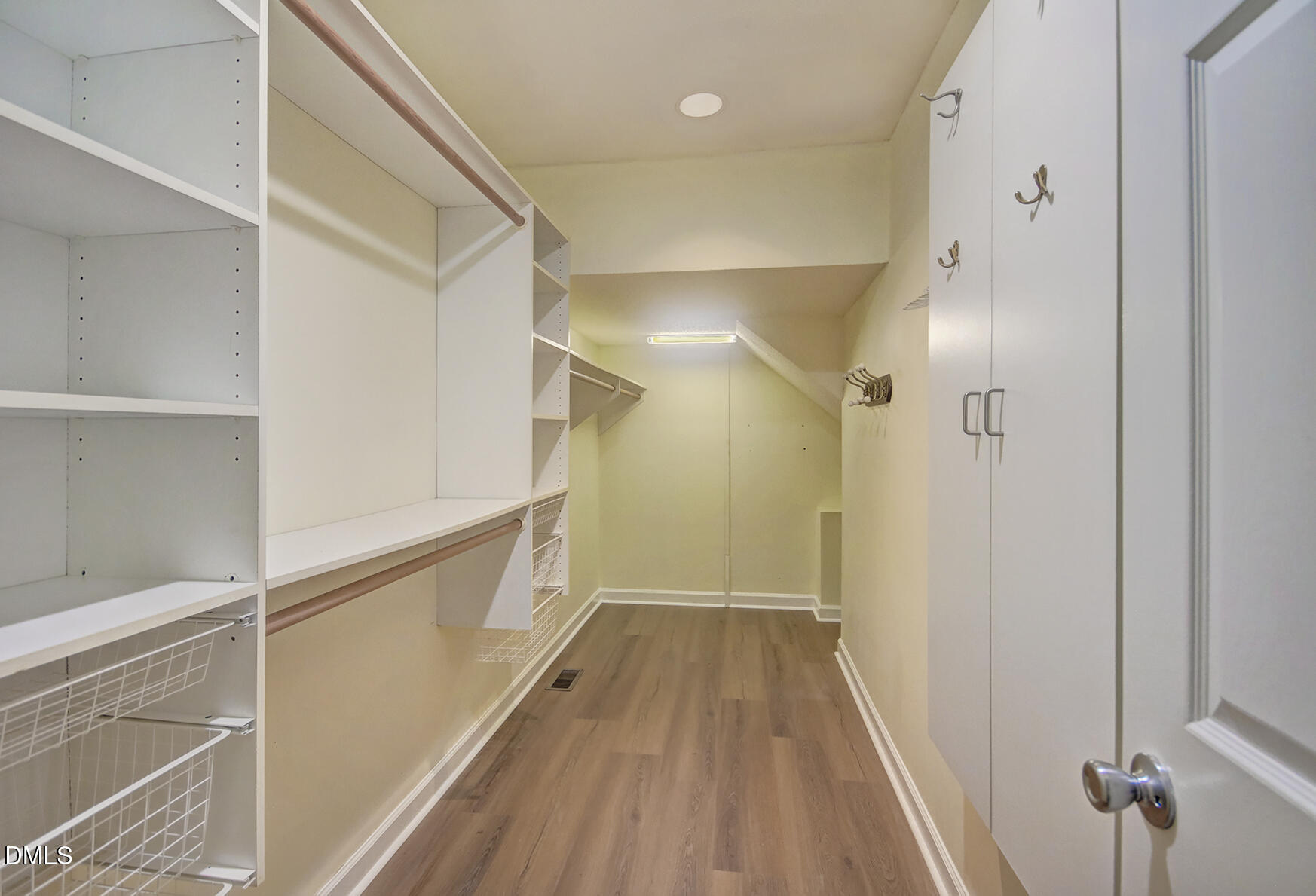 464 Beechmast Property Photo 10