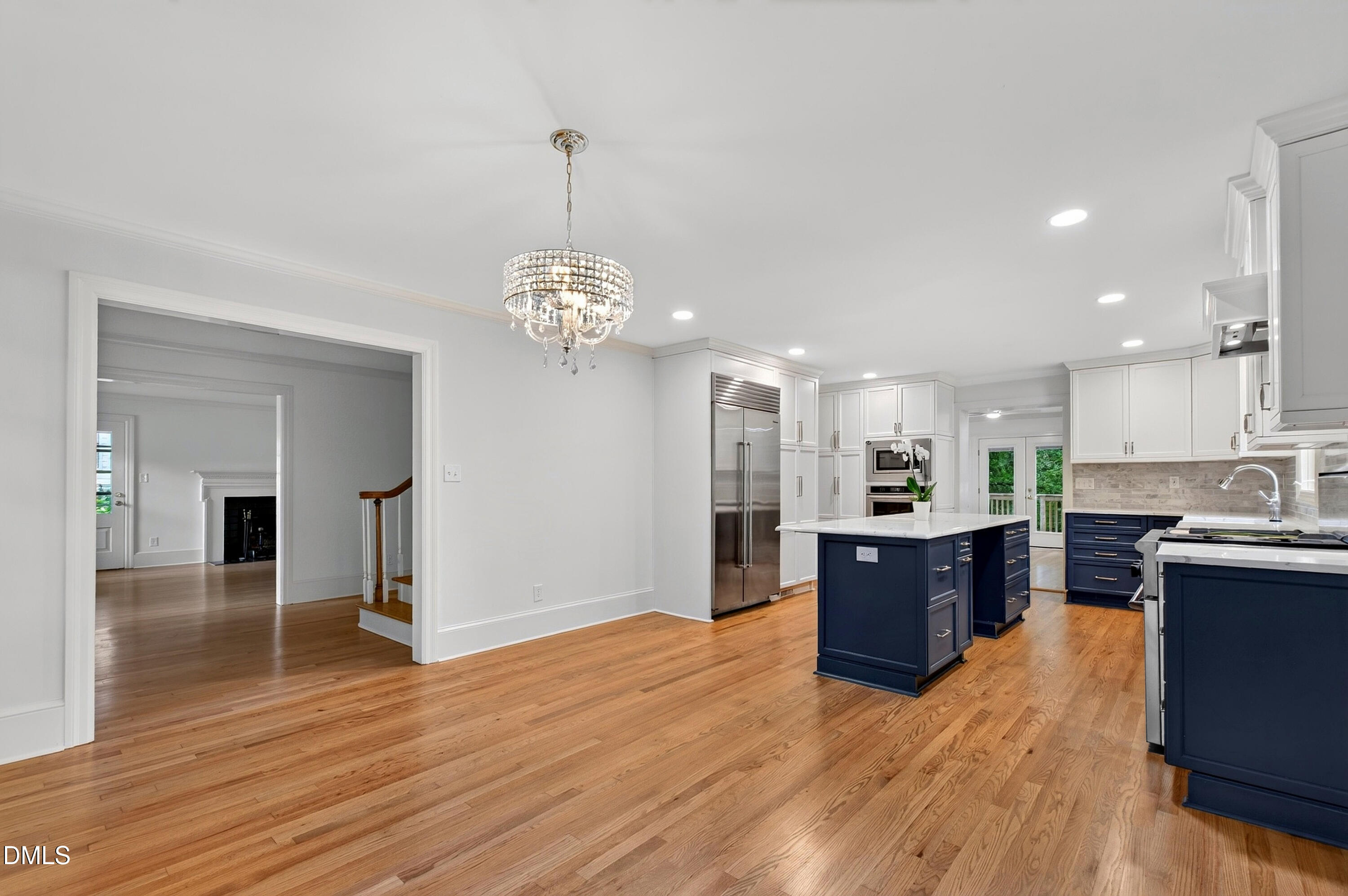 2709 Webb Street Property Photo 9