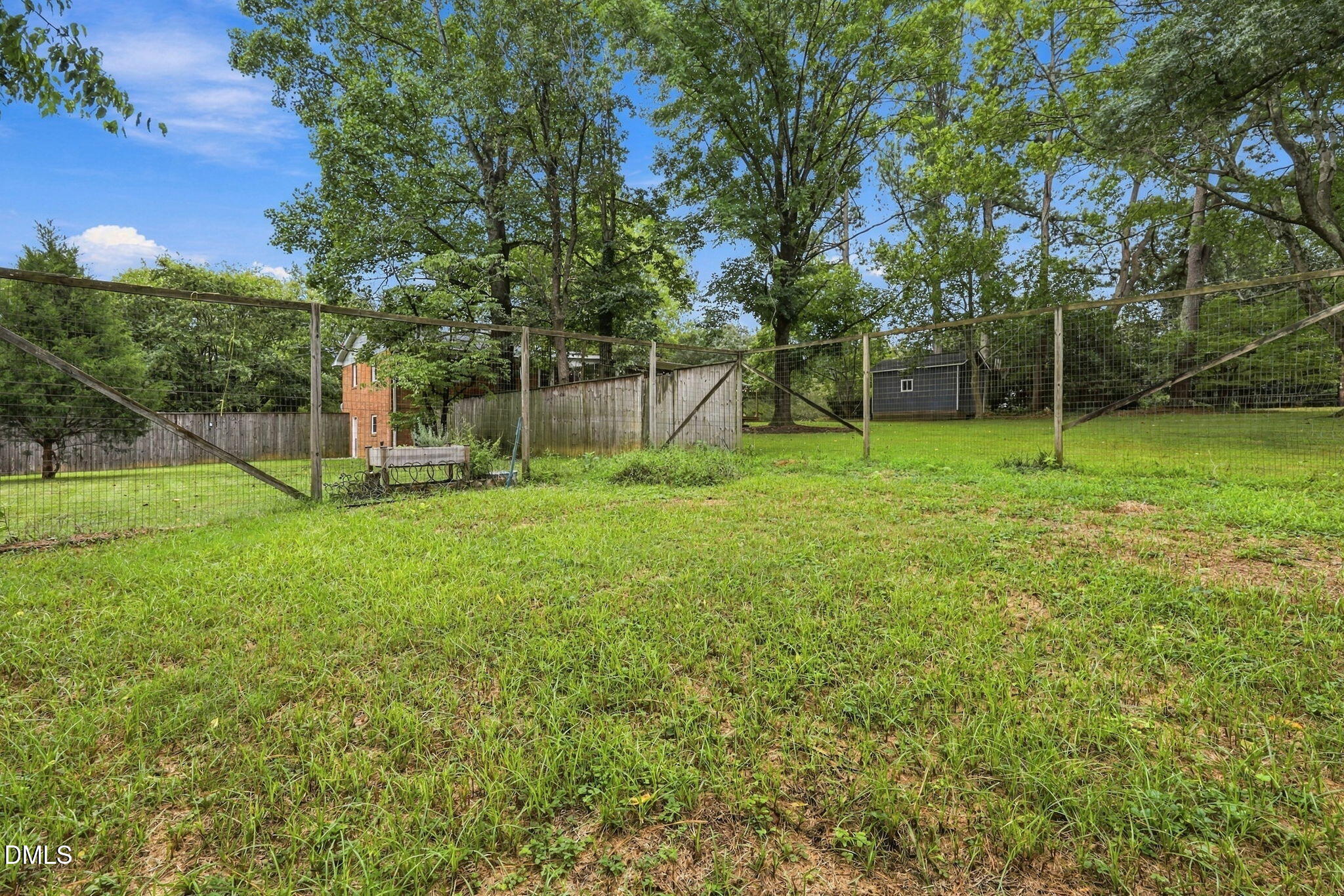 2705 Newquay Street Property Photo 30