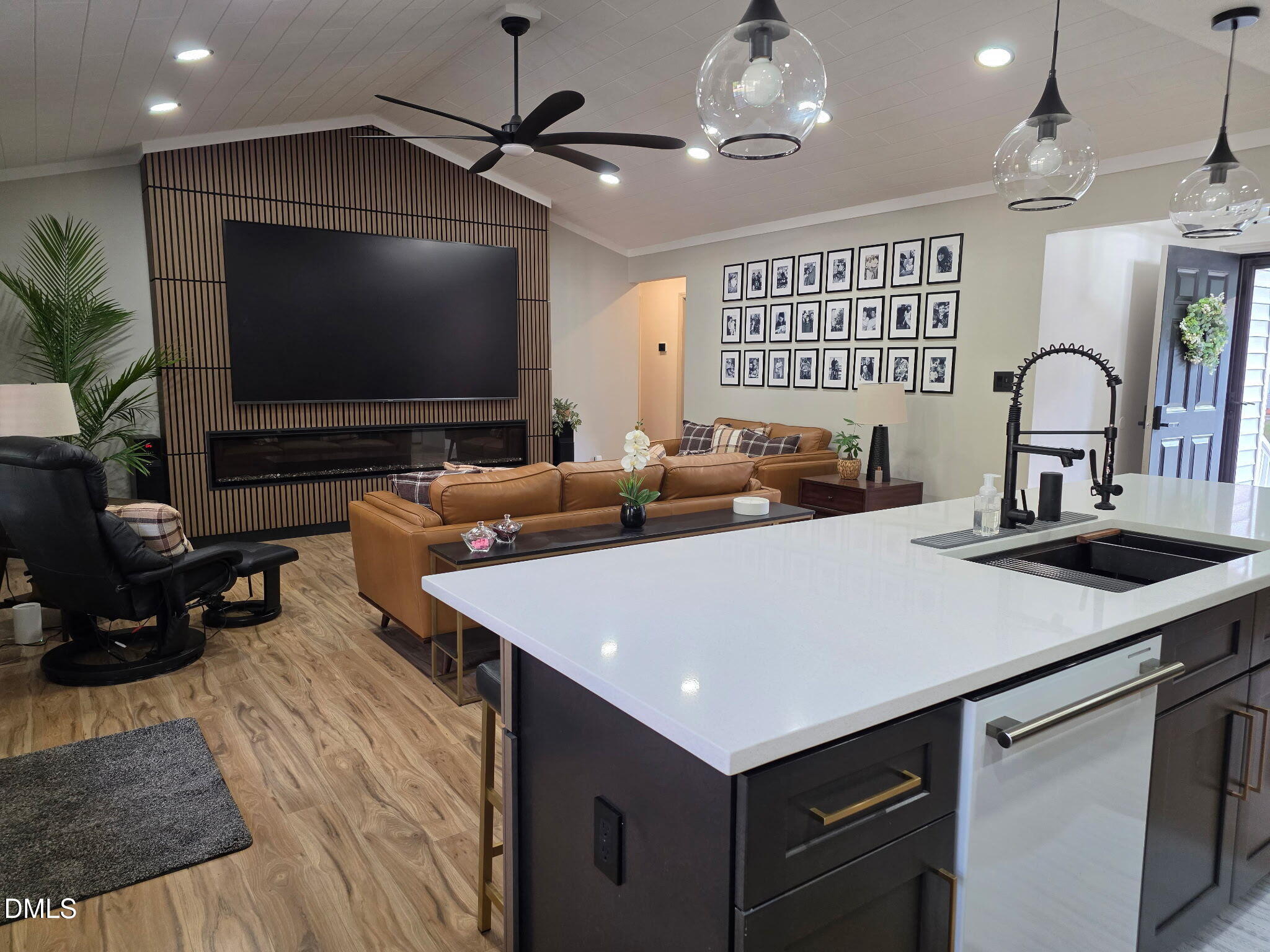 62 Chickadee Court Property Photo 4