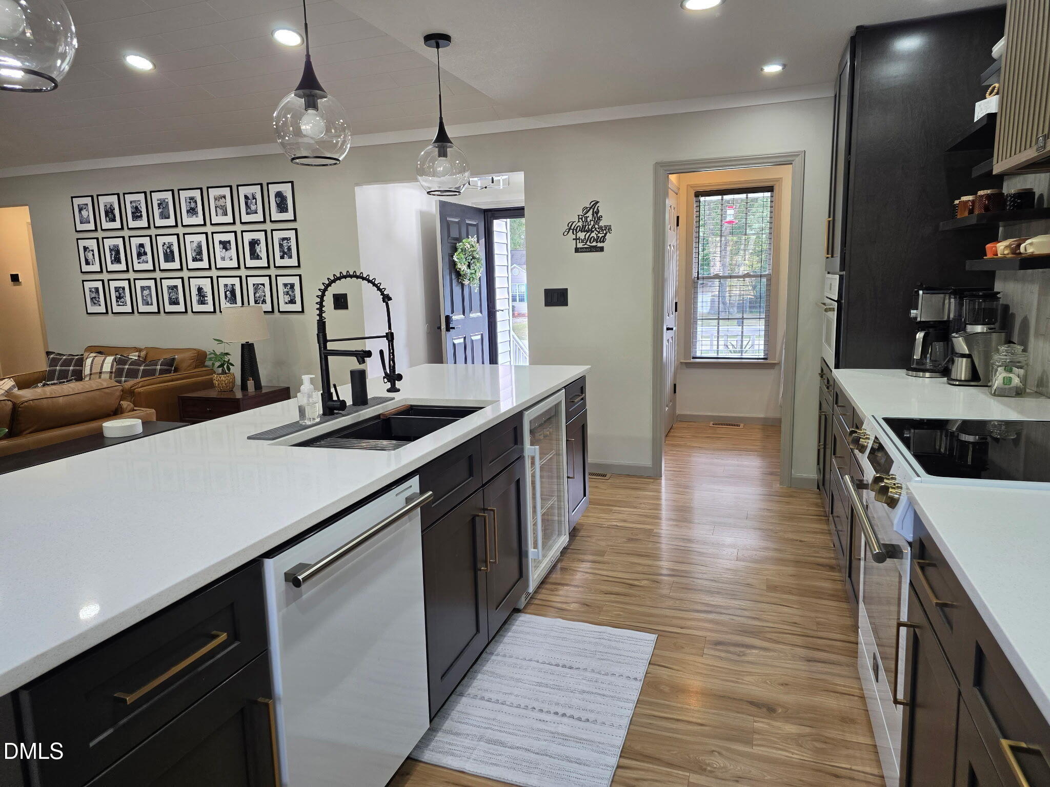 62 Chickadee Court Property Photo 5