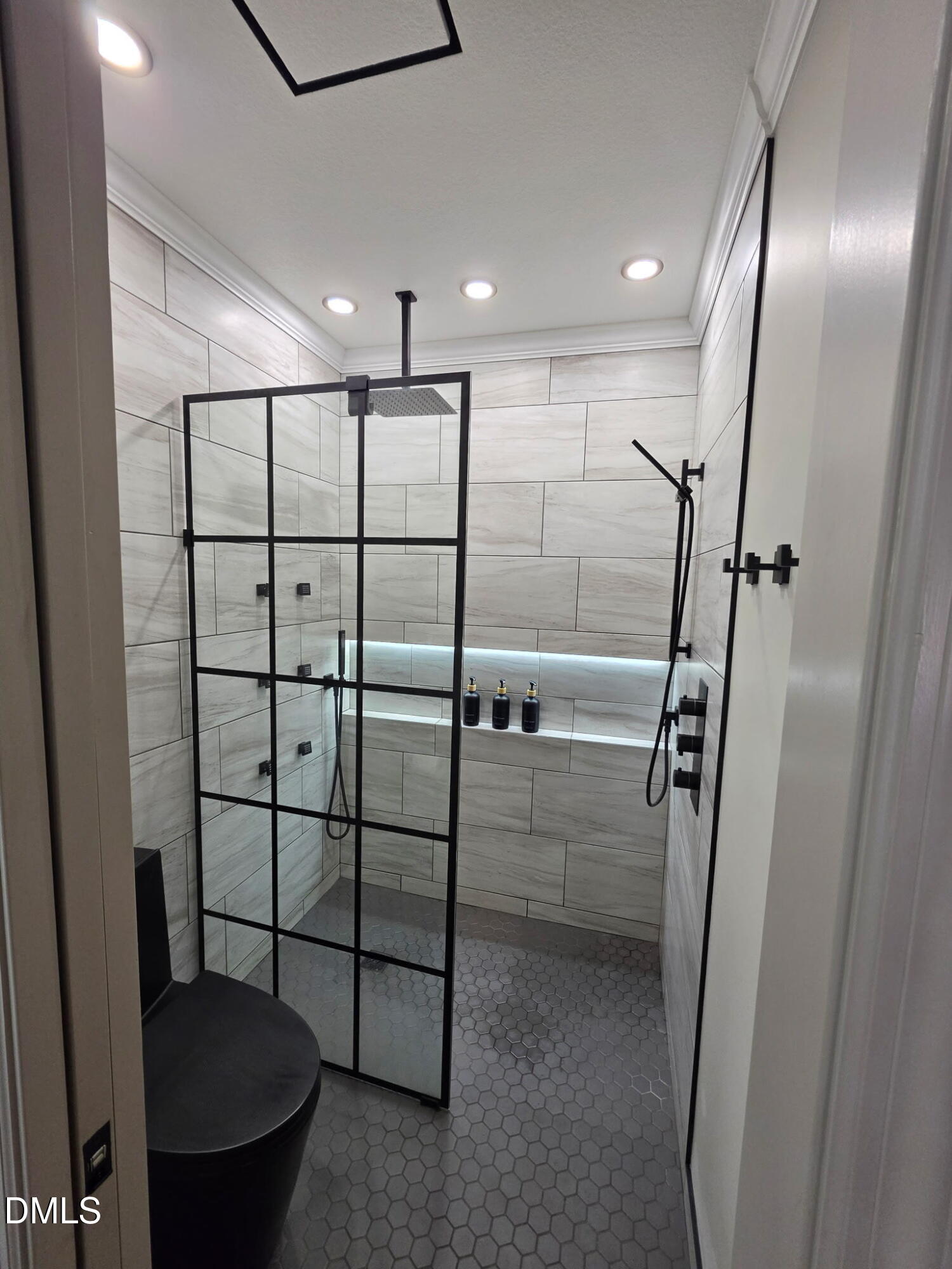 62 Chickadee Court Property Photo 10