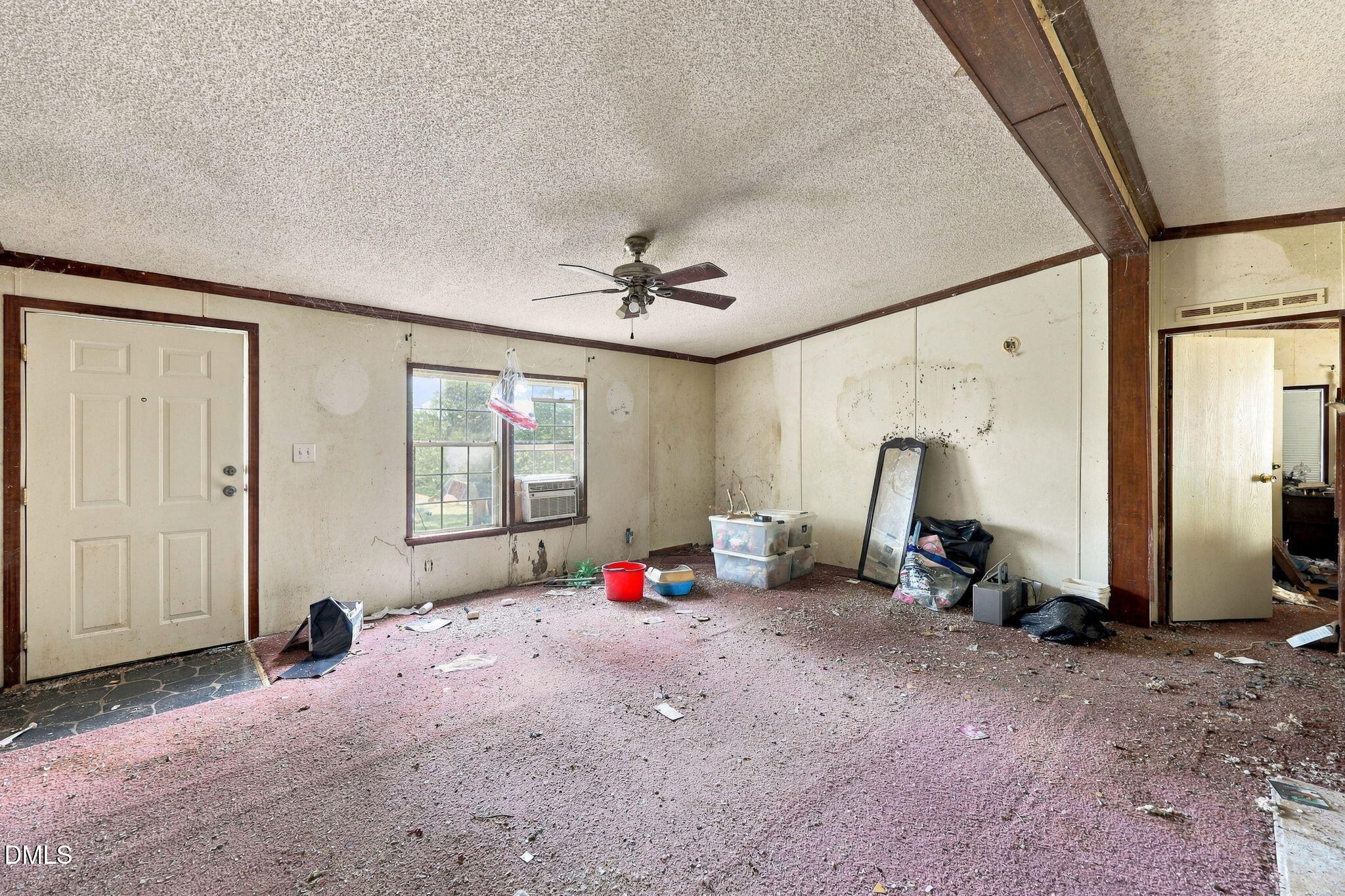 561 Schloss Road Property Photo 14