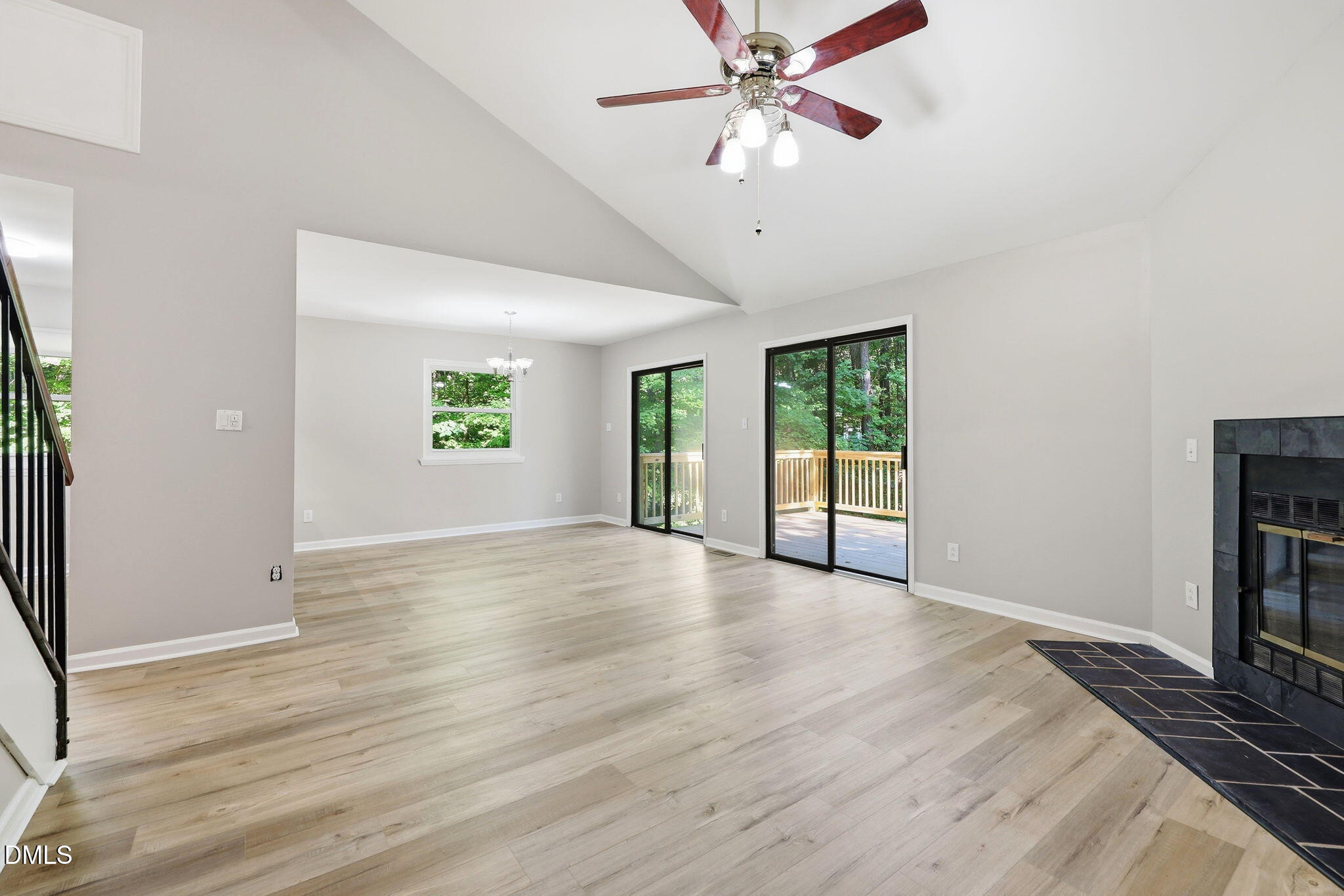 11129 Lakeshore Drive Property Photo 9