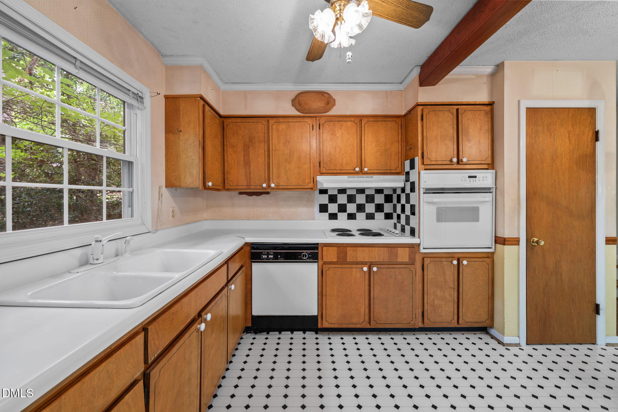 5701 Hayloft Circle Property Photo 12
