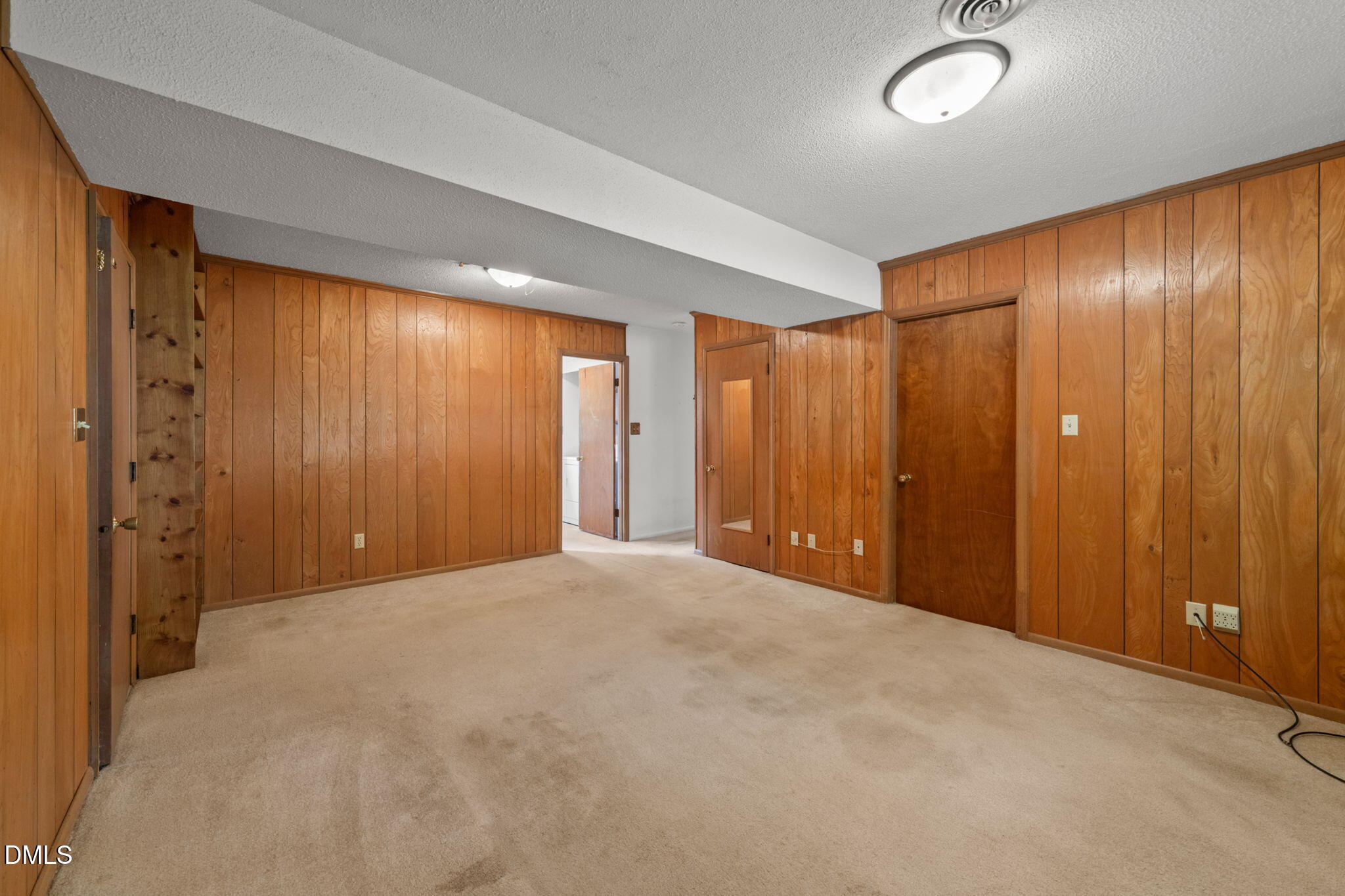 5701 Hayloft Circle Property Photo 17