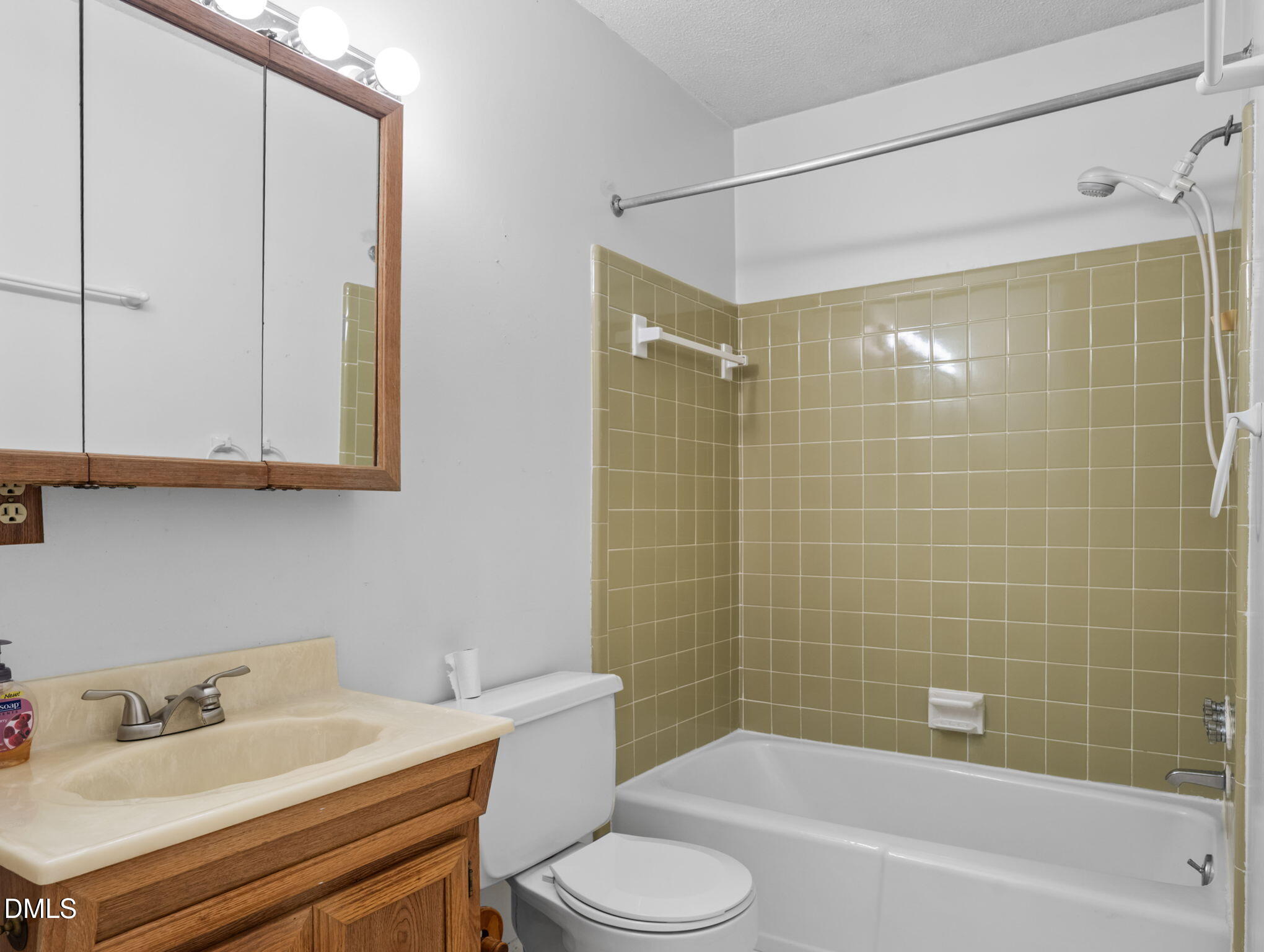 5701 Hayloft Circle Property Photo 27