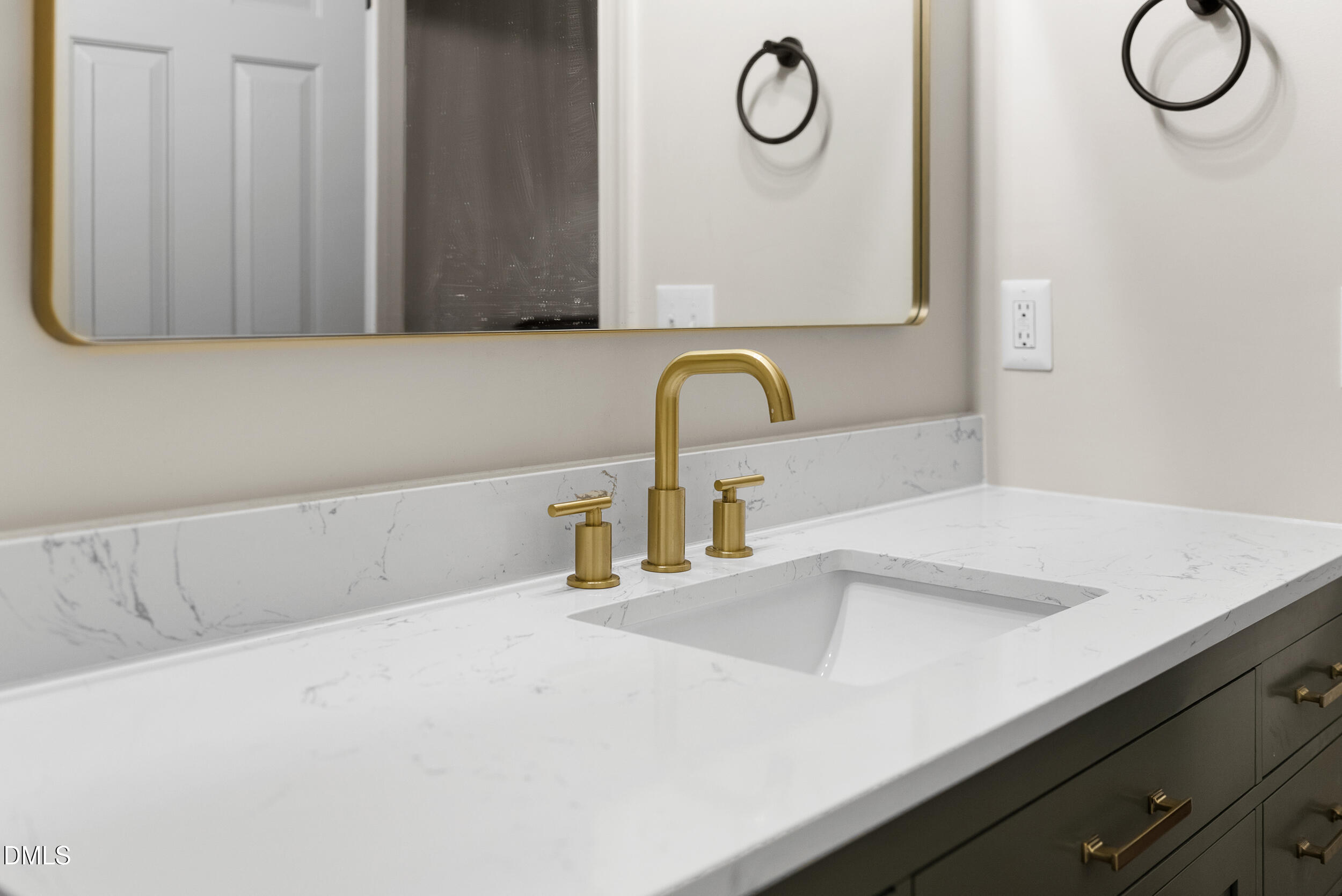 8707 Leeds Forest Lane Property Photo 20