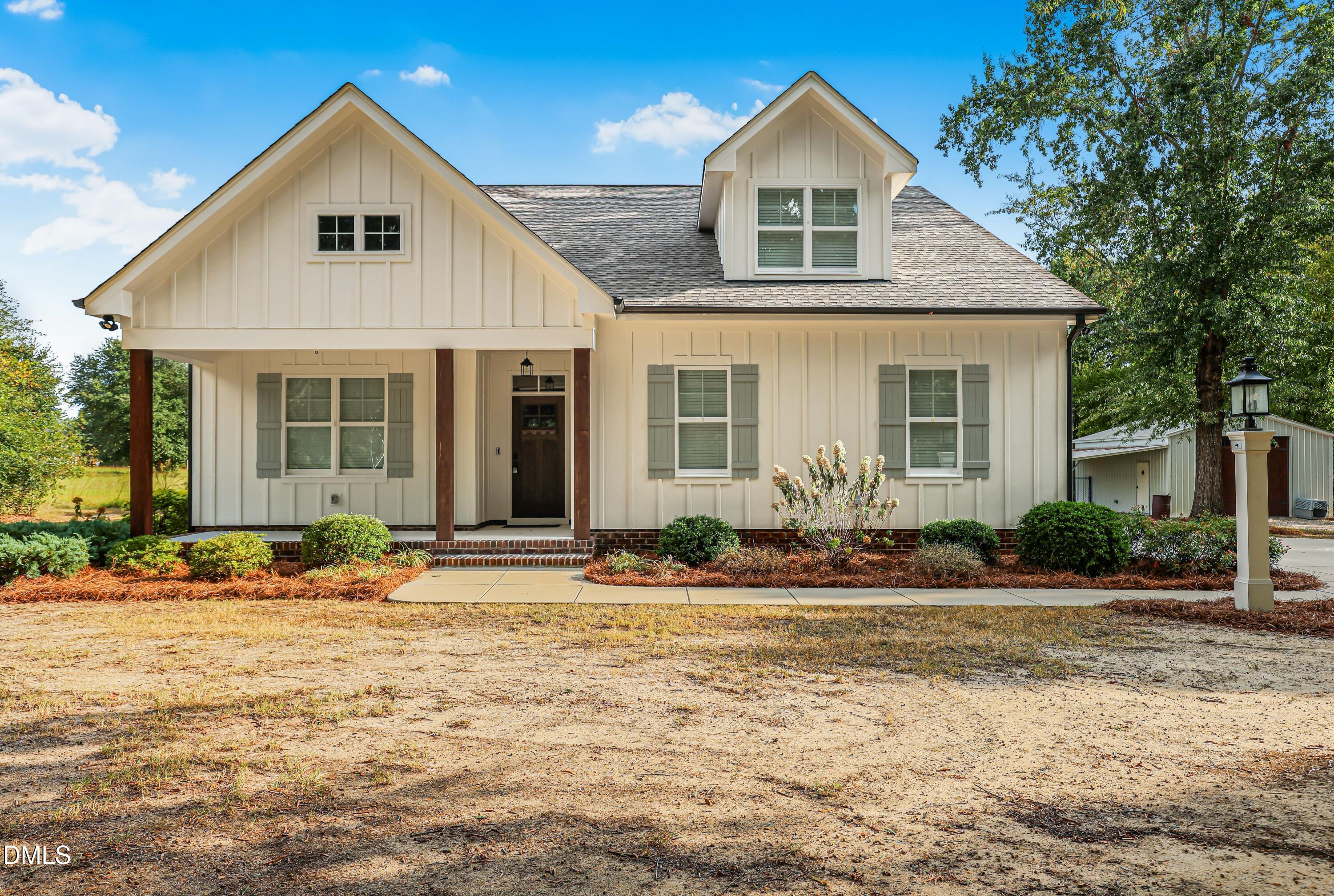 1504 Gregory Circle Property Photo 1