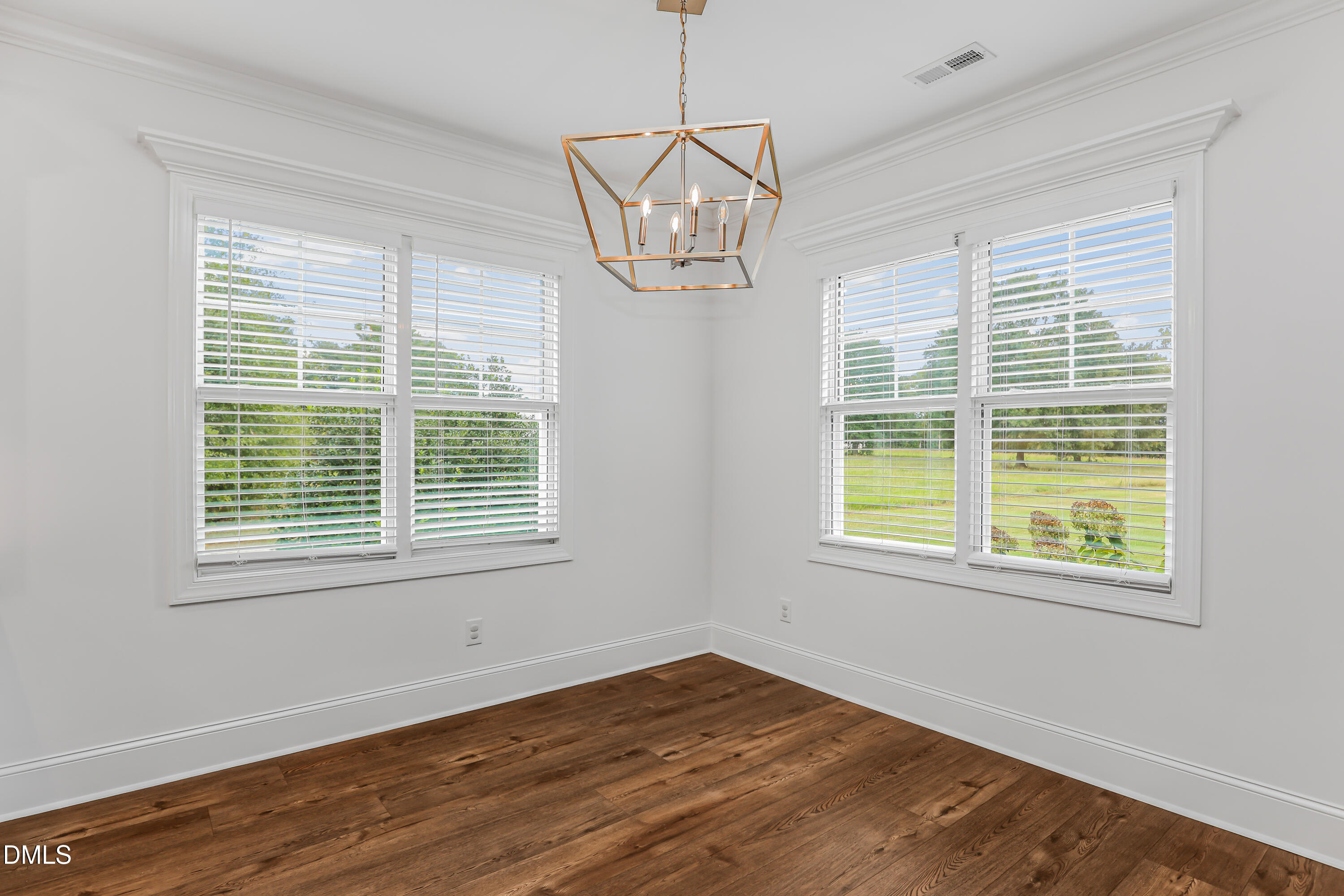 1504 Gregory Circle Property Photo 9