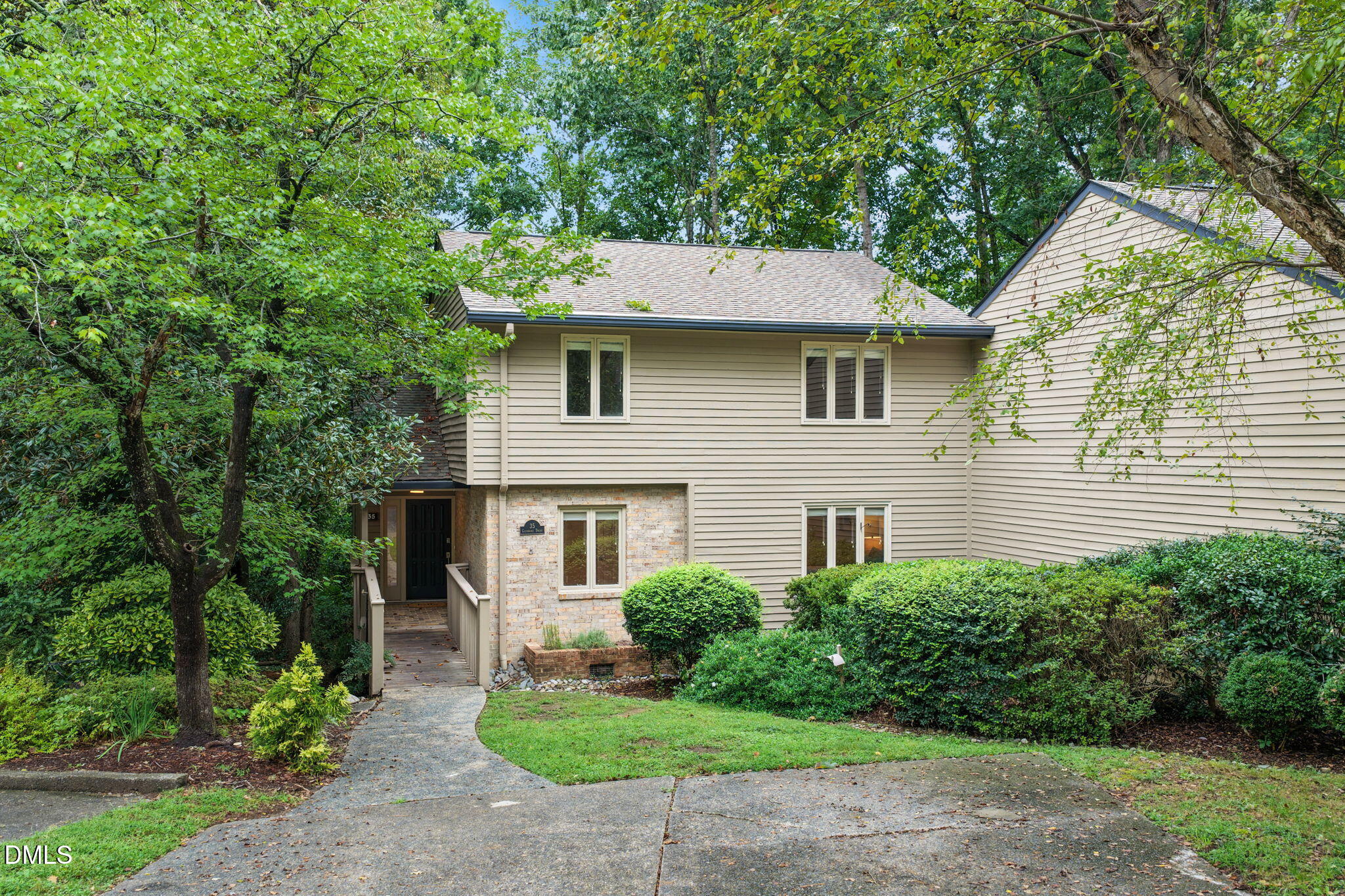 35 Glenmore Drive Property Photo 2