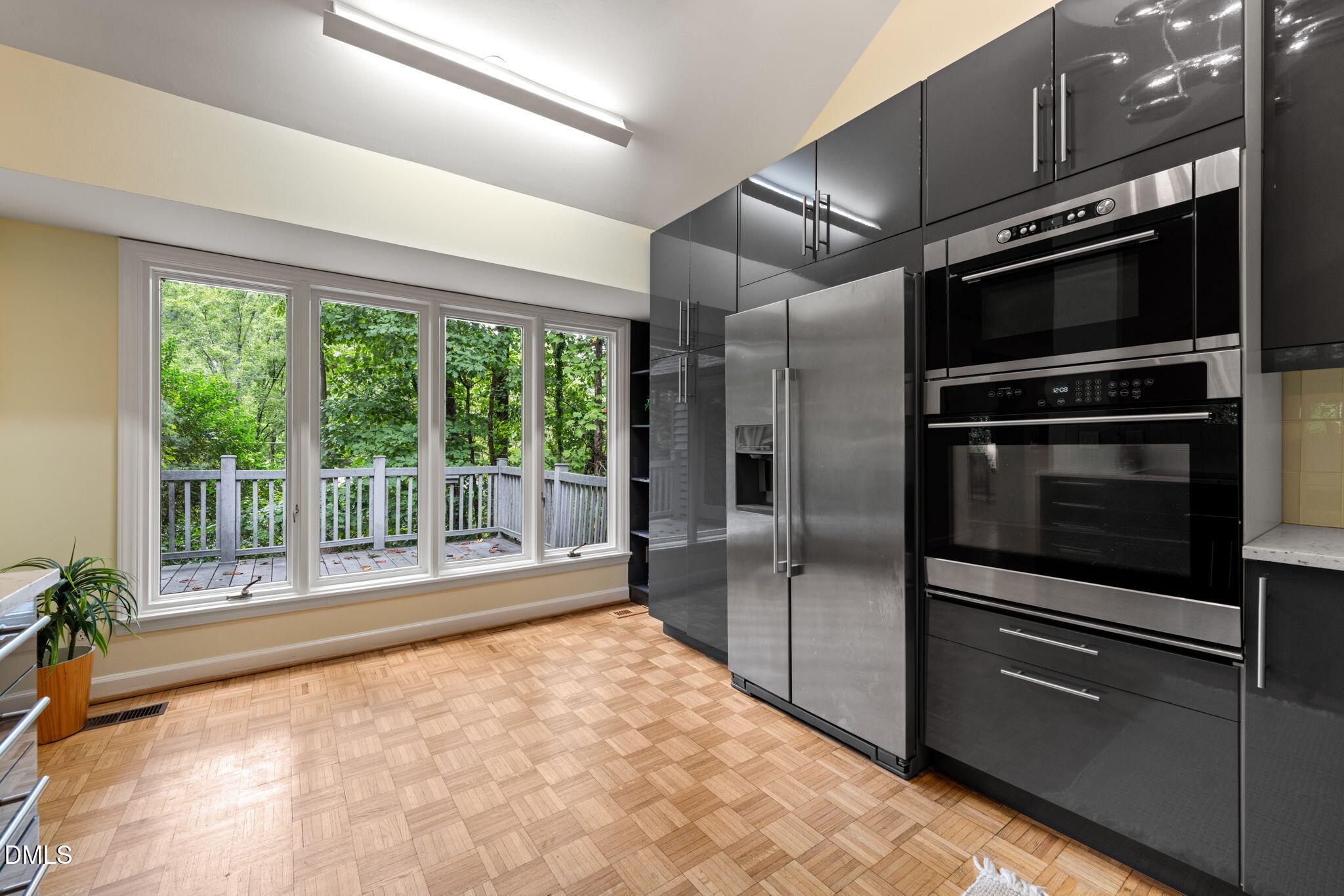 35 Glenmore Drive Property Photo 18