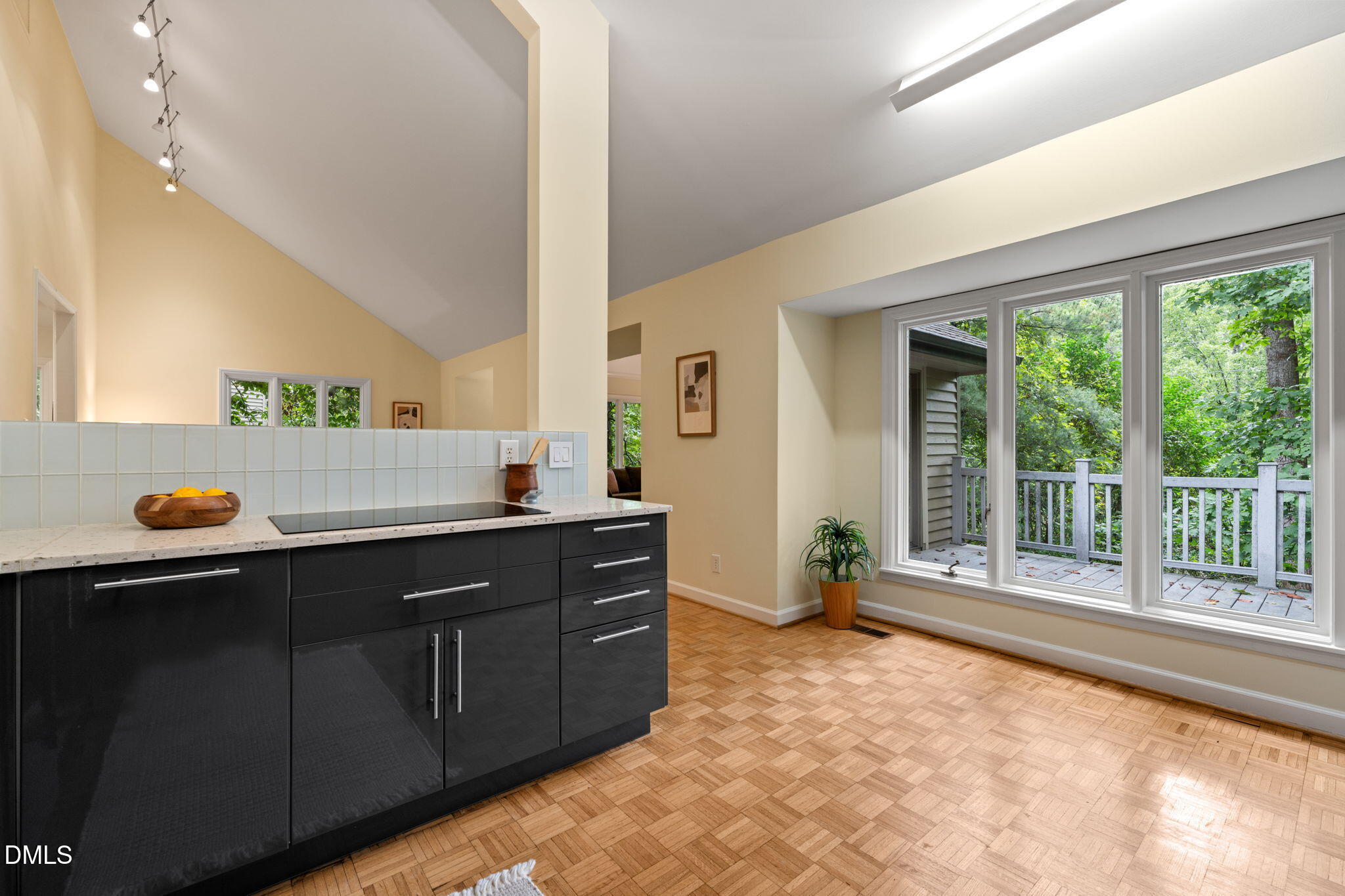 35 Glenmore Drive Property Photo 19