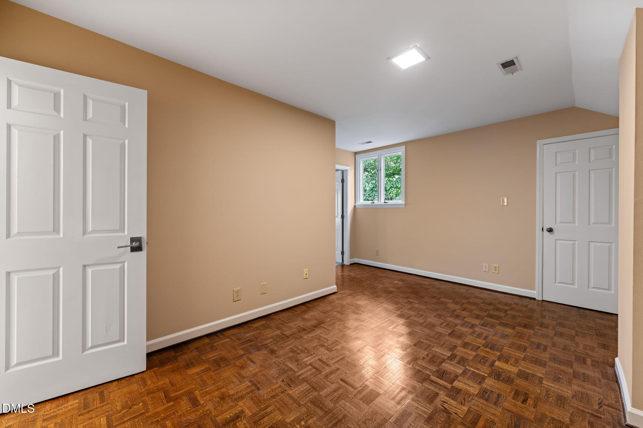 35 Glenmore Drive Property Photo 31
