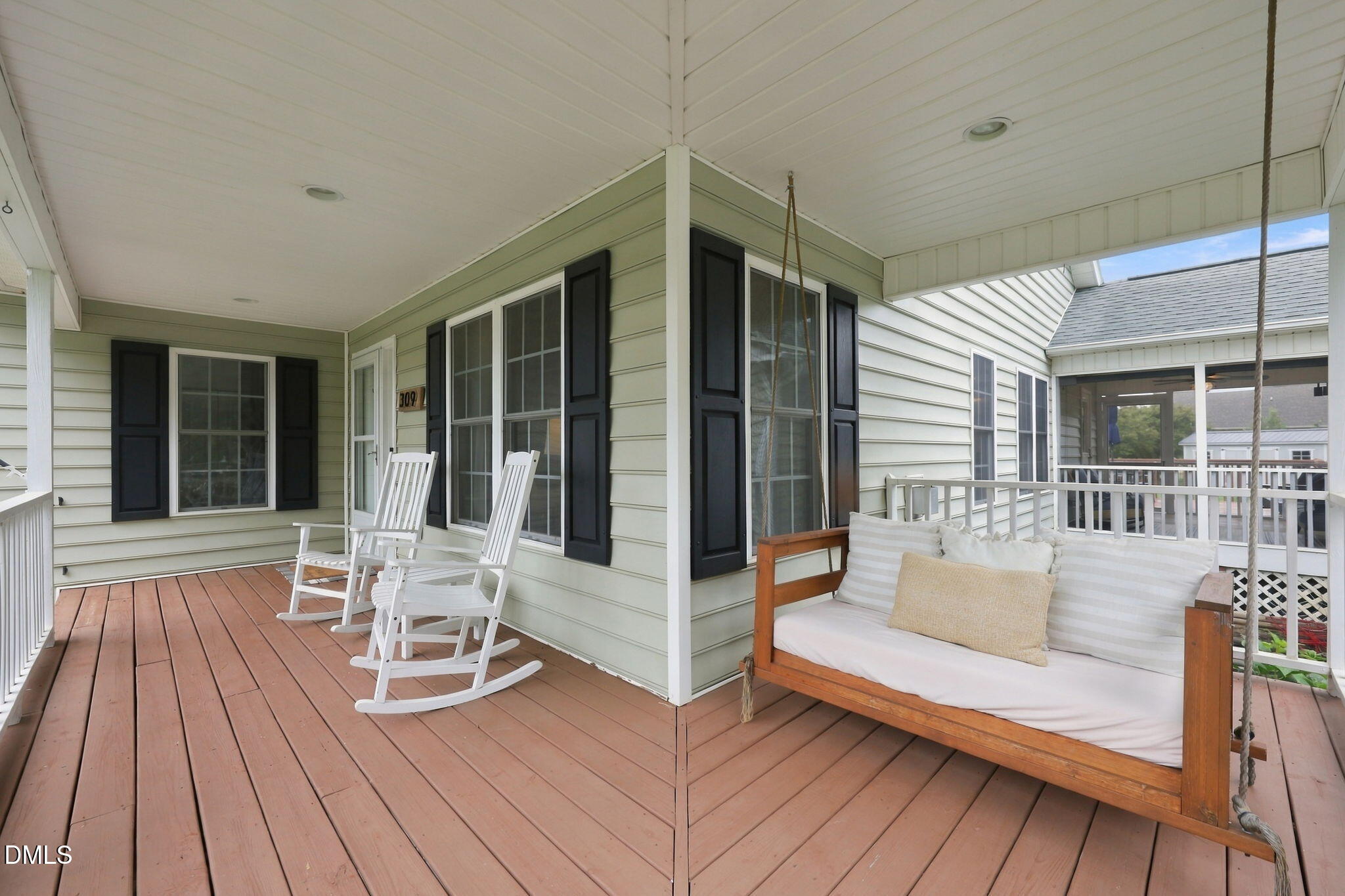 309 Virginia Lee Lane Property Photo 4