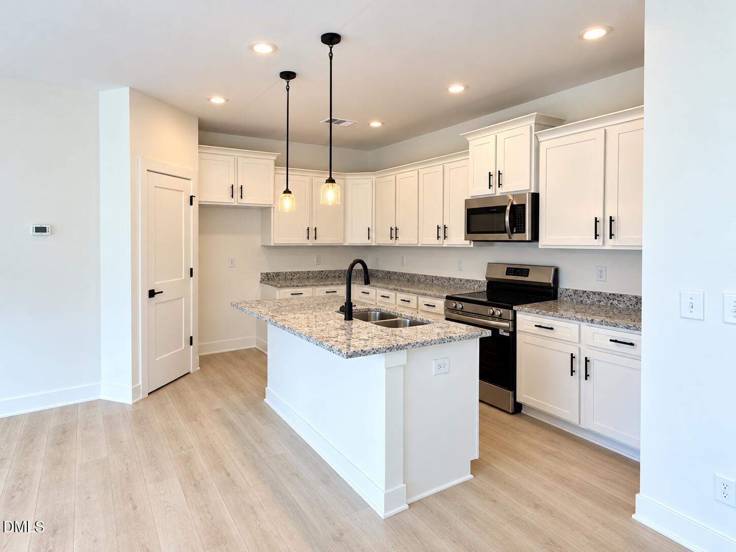 2030 Tharrington Way Property Photo 8