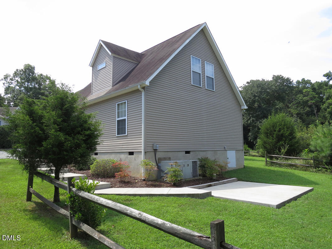 310 Davie Road Property Photo 15