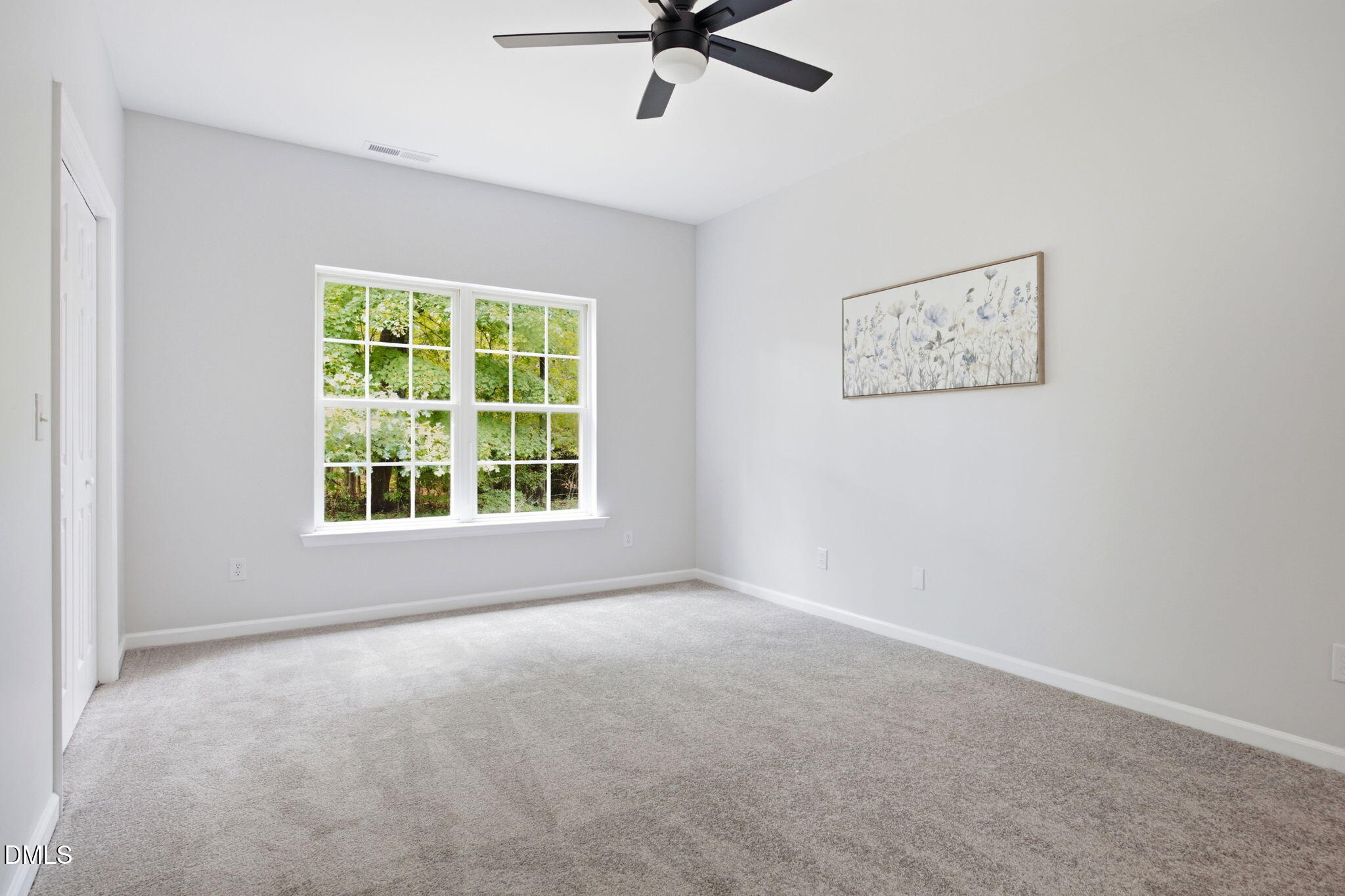 6011 Solitude Way Property Photo 8