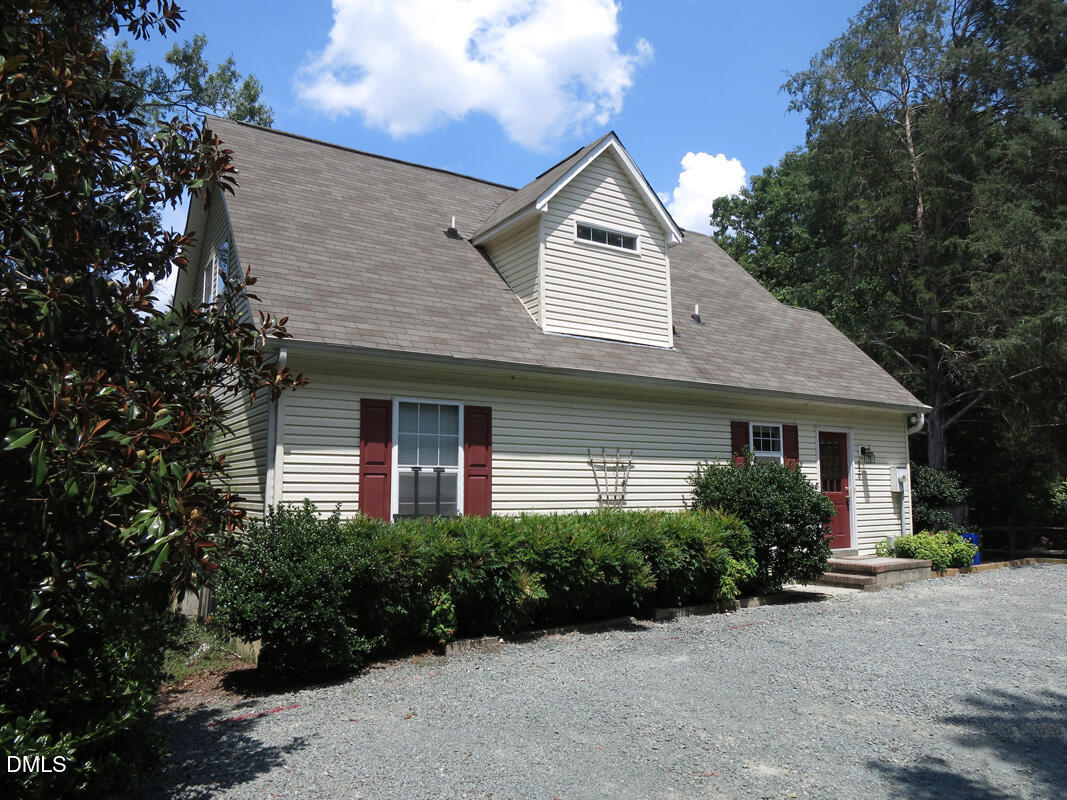 320 Davie Road Property Photo 1