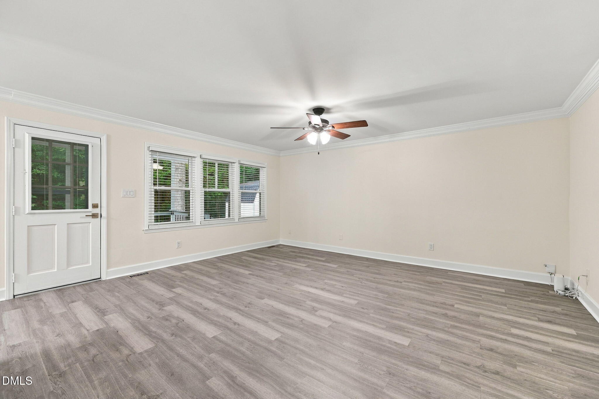 221 Heidinger Drive Property Photo 9