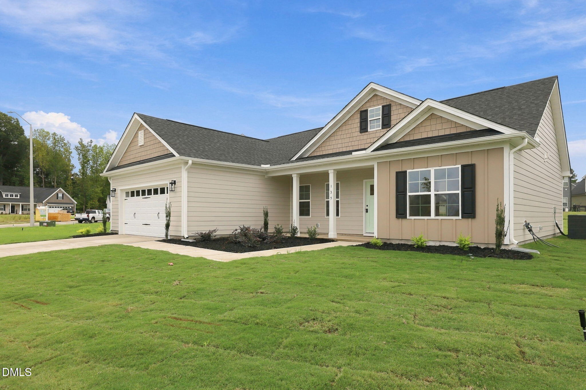 135 Grinnell Loop Property Photo 3