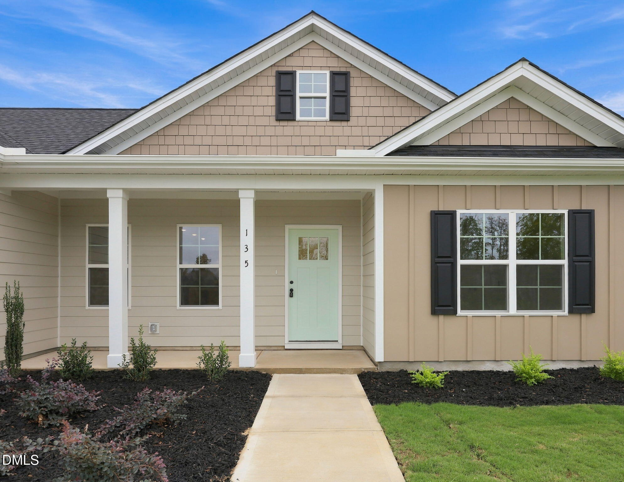 135 Grinnell Loop Property Photo 6