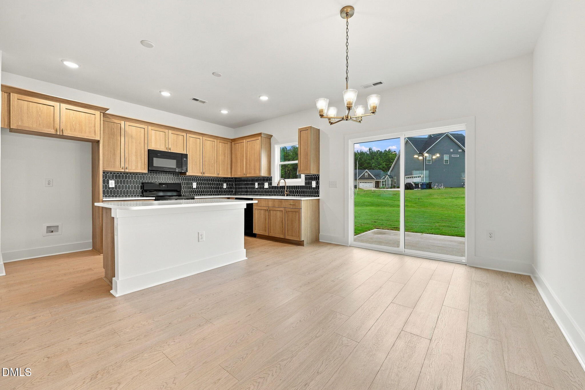 135 Grinnell Loop Property Photo 10