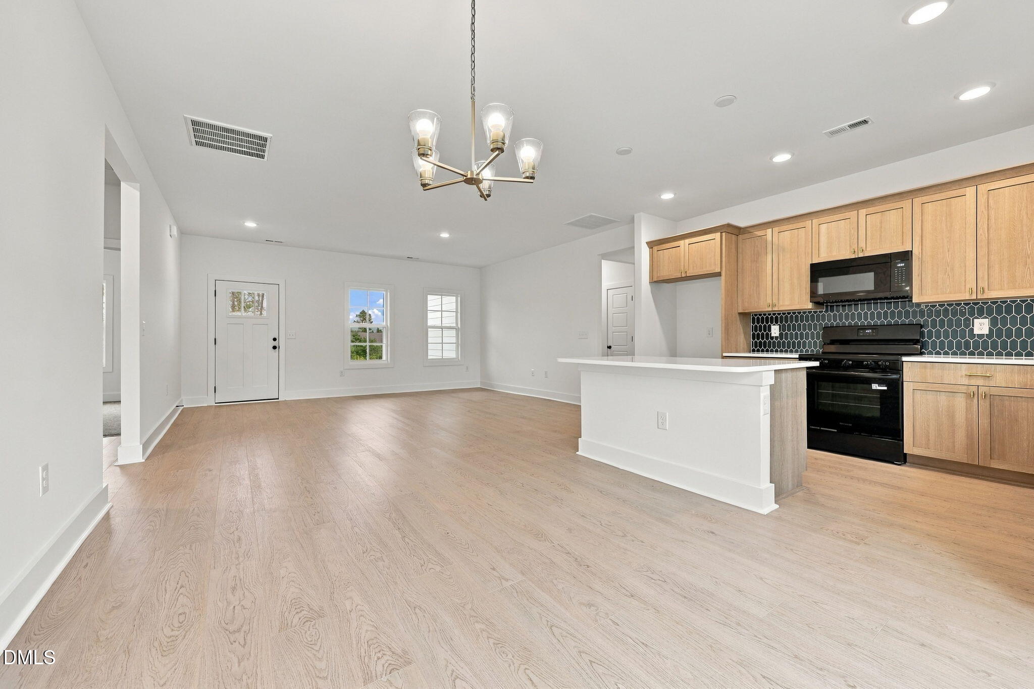 135 Grinnell Loop Property Photo 13