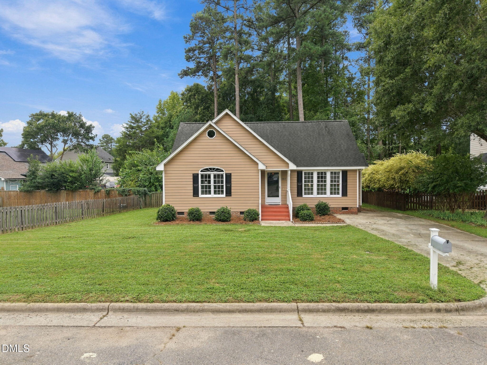 4812 Mimetree Court Property Photo 4