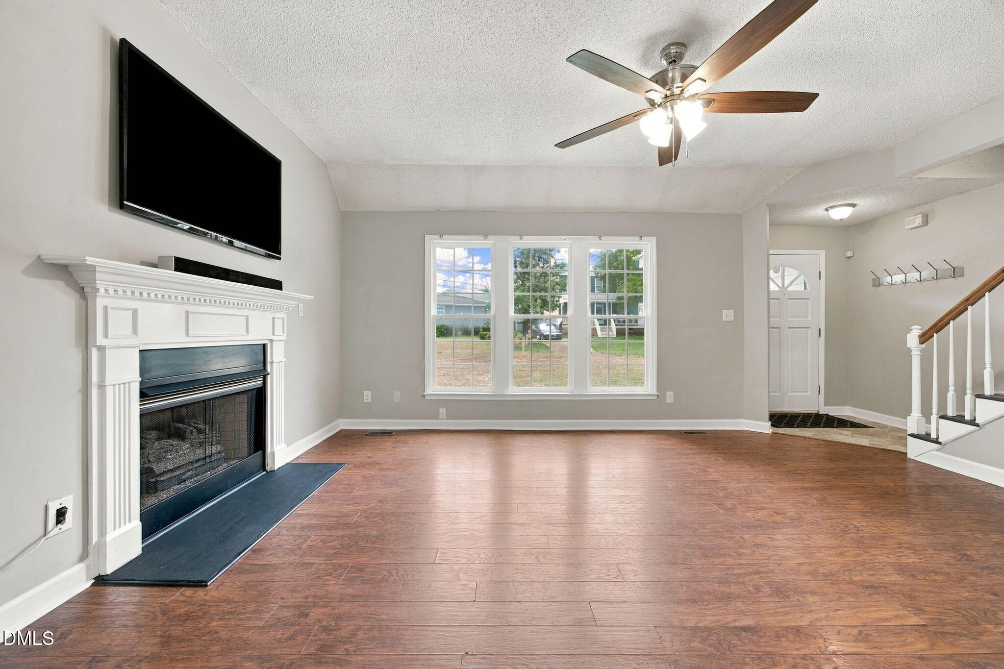4812 Mimetree Court Property Photo 9
