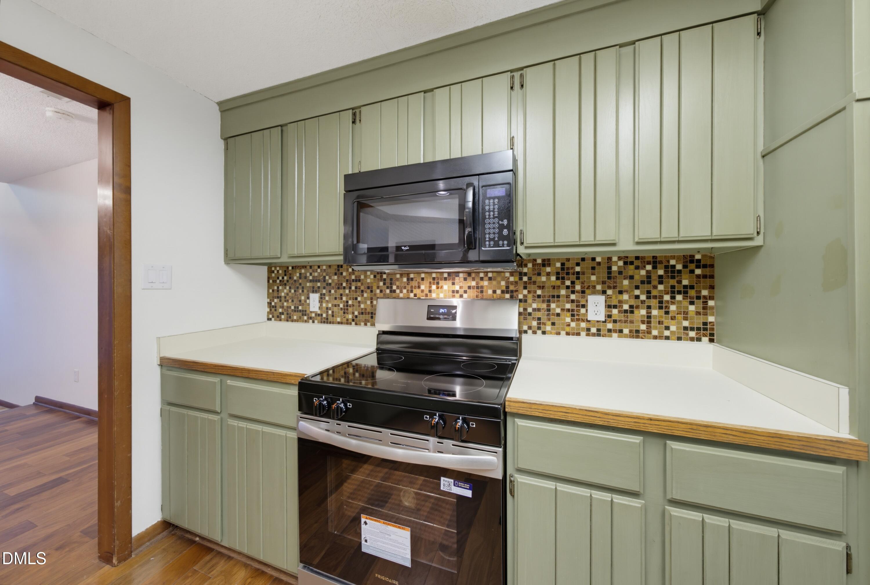 4303 Sunbelt Place Property Photo 6