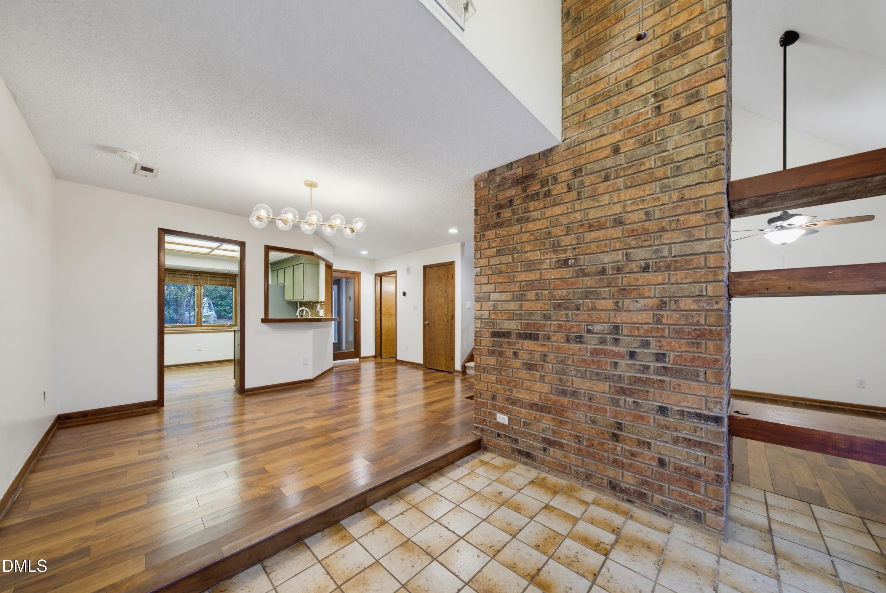 4303 Sunbelt Place Property Photo 9