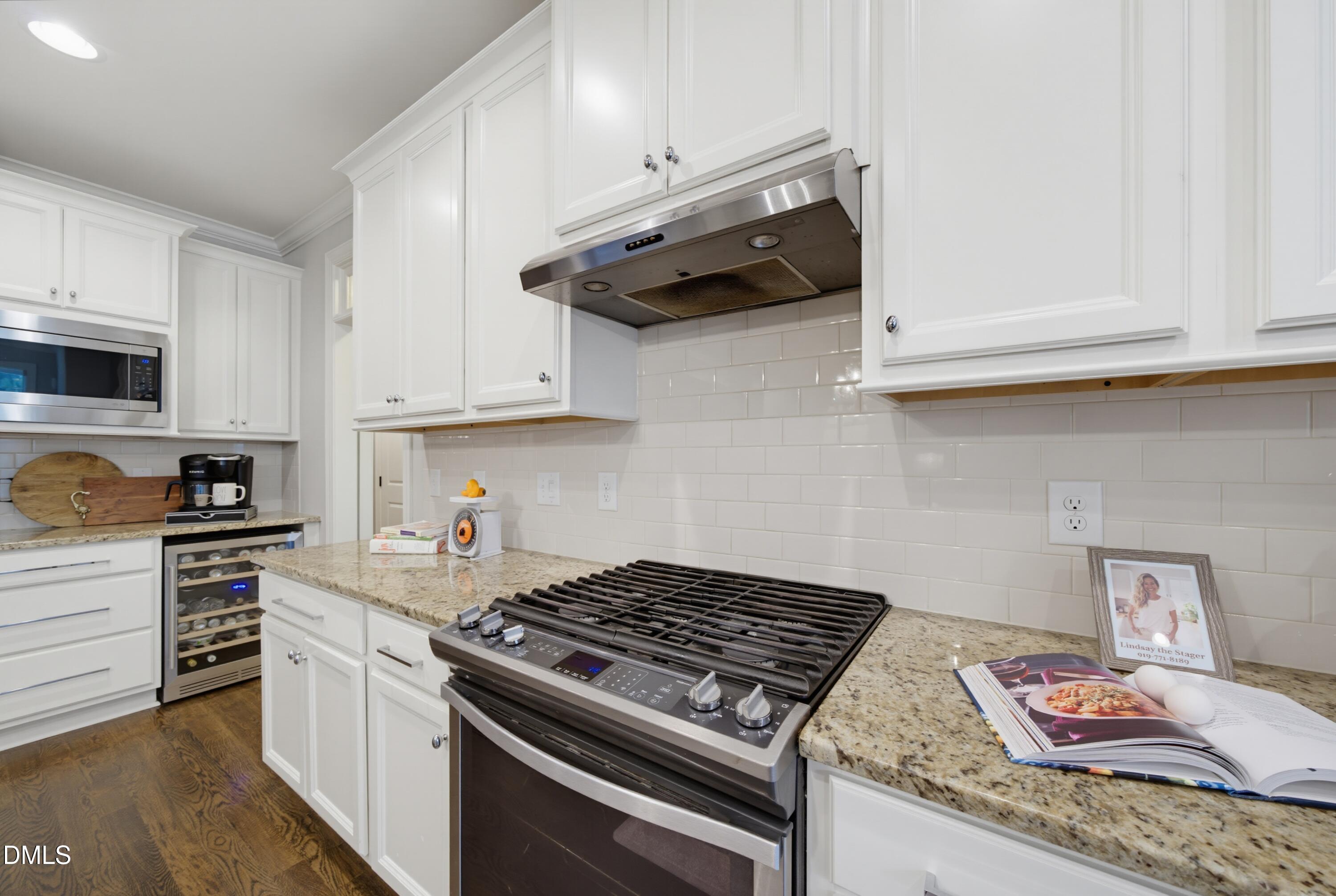 1101 Woodland Grove Way Property Photo 14