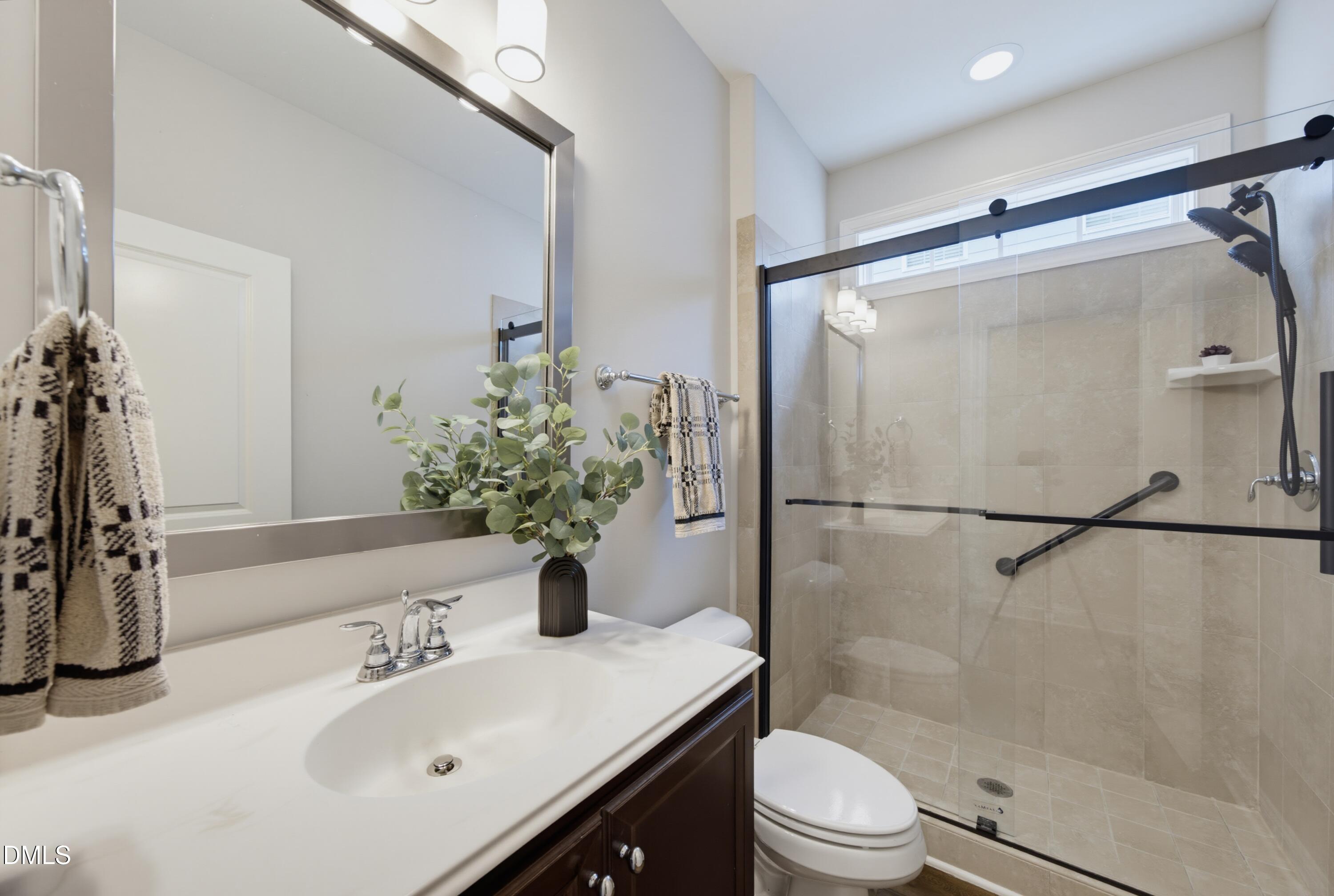 1101 Woodland Grove Way Property Photo 25