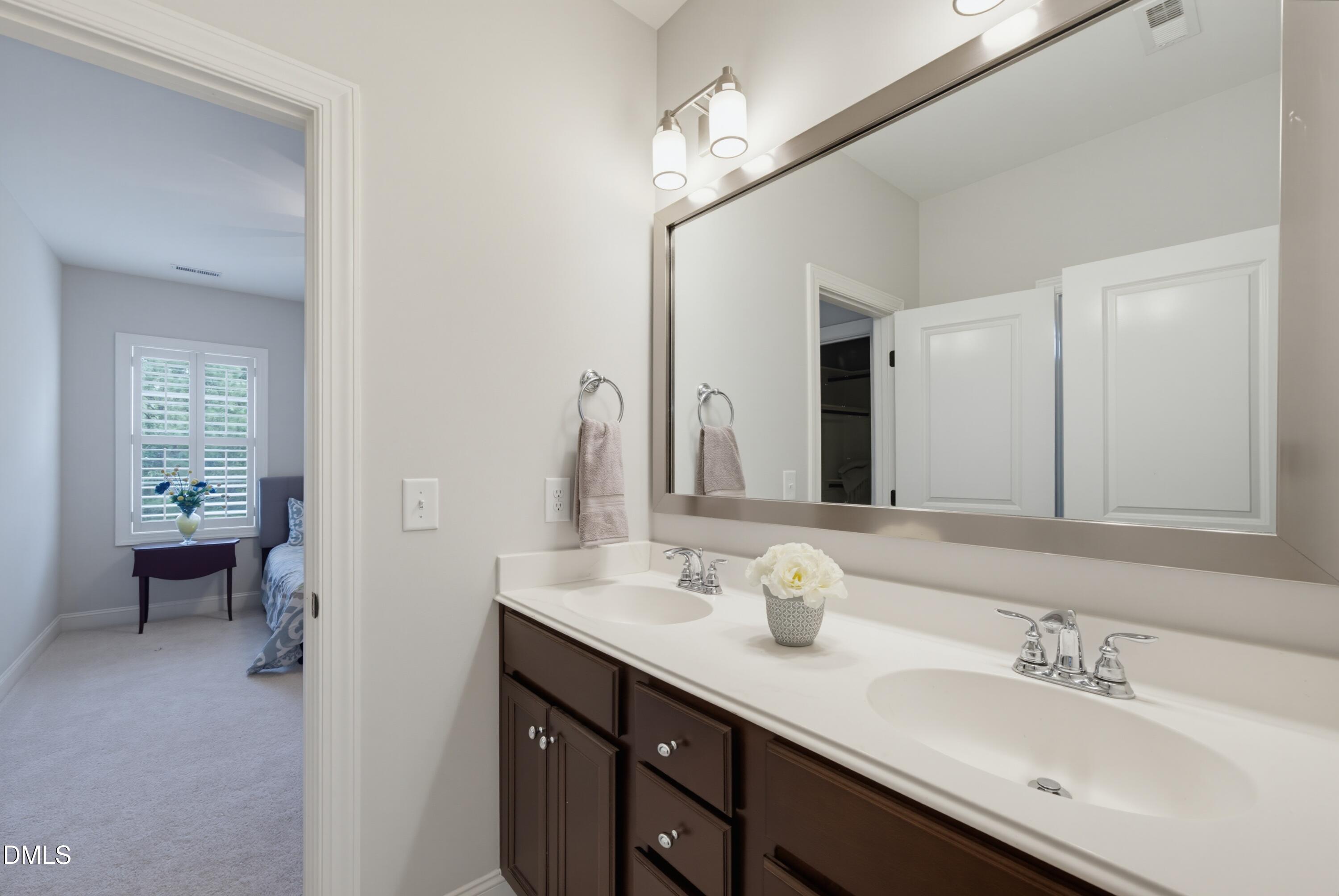 1101 Woodland Grove Way Property Photo 30