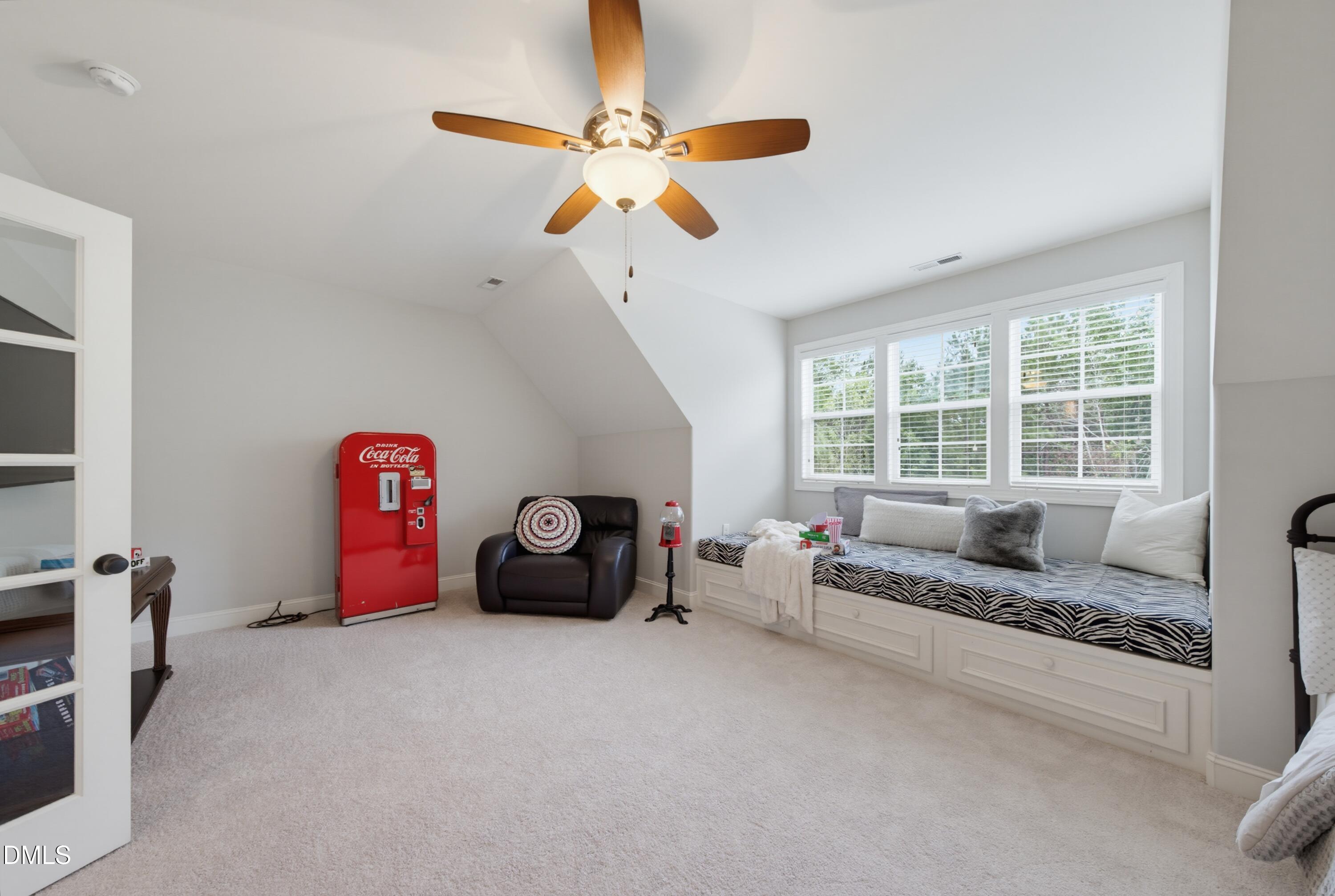 1101 Woodland Grove Way Property Photo 34
